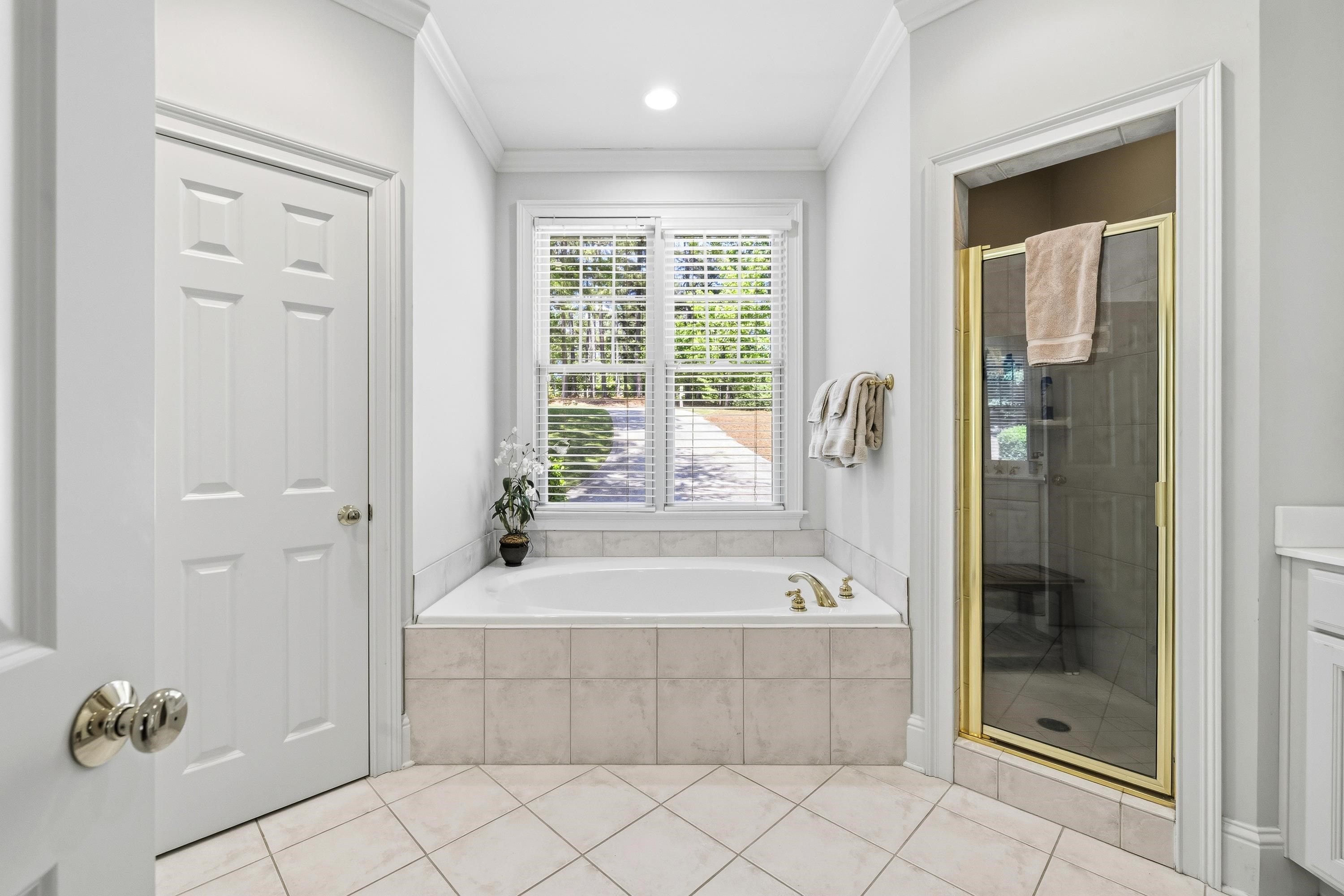 1010 HUBIES WAY image 31