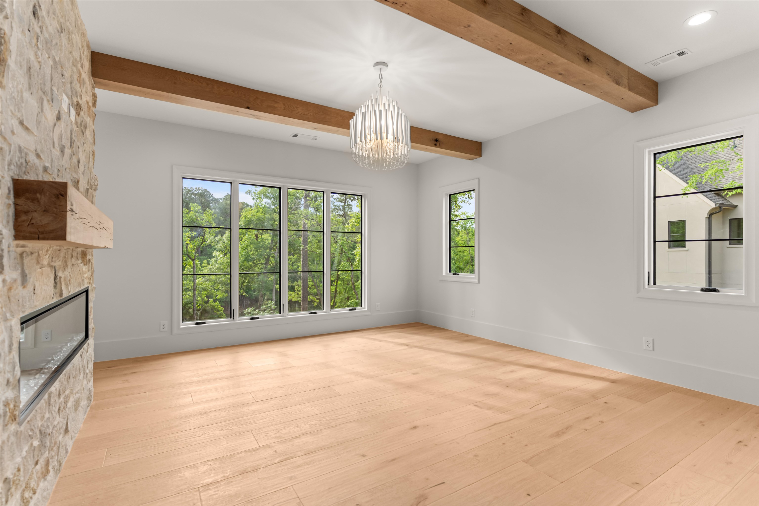 1040 SUNRISE COURT image 12