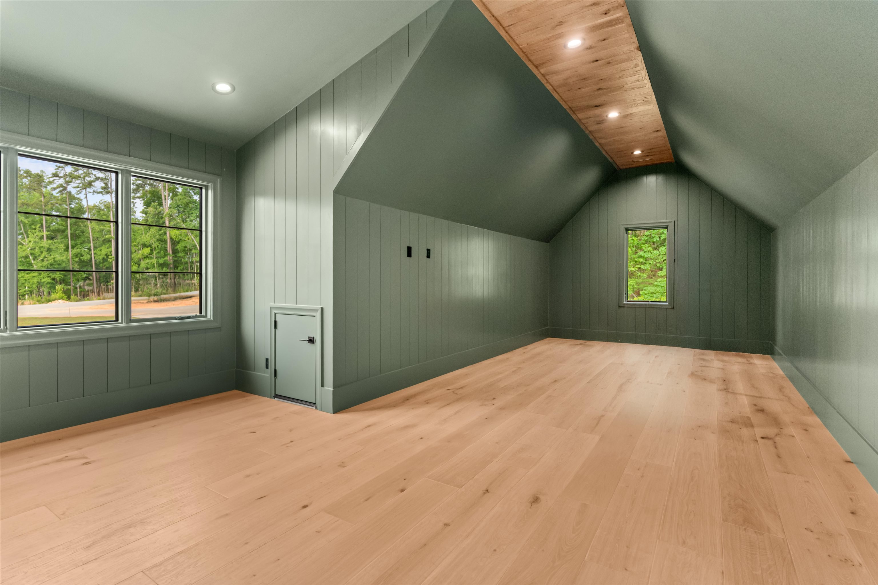 1040 SUNRISE COURT image 18