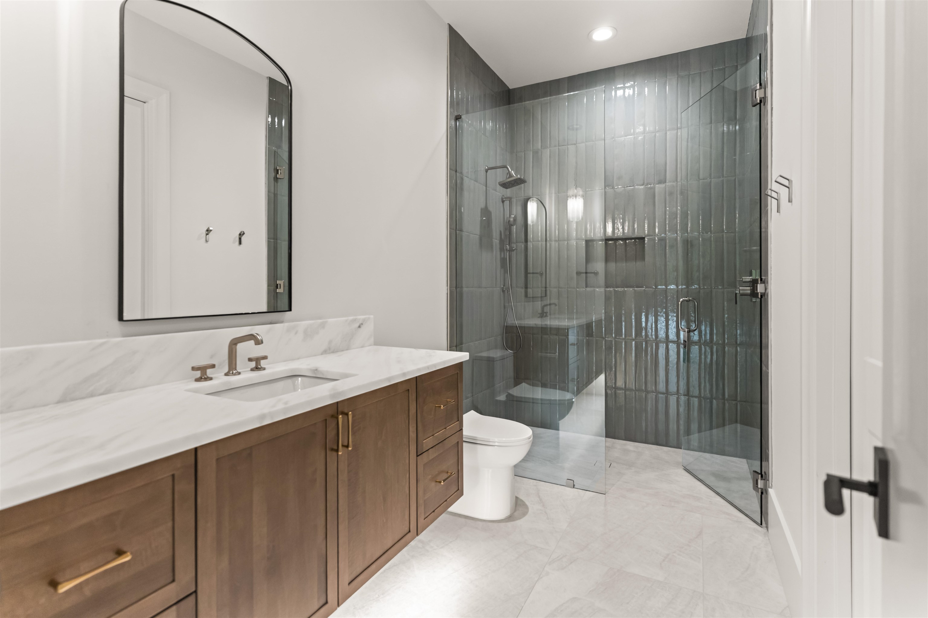 1040 SUNRISE COURT image 26
