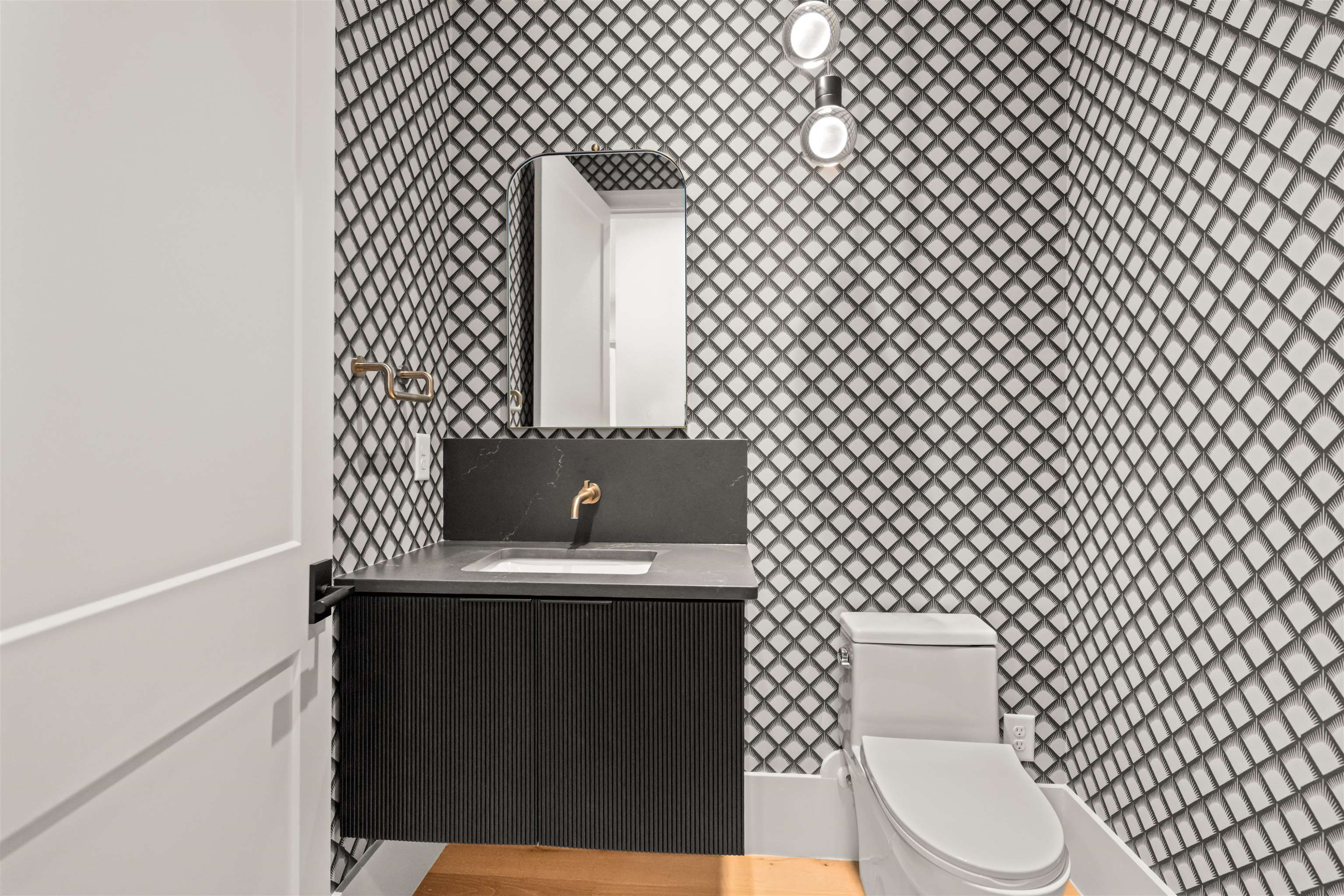 1040 SUNRISE COURT image 27