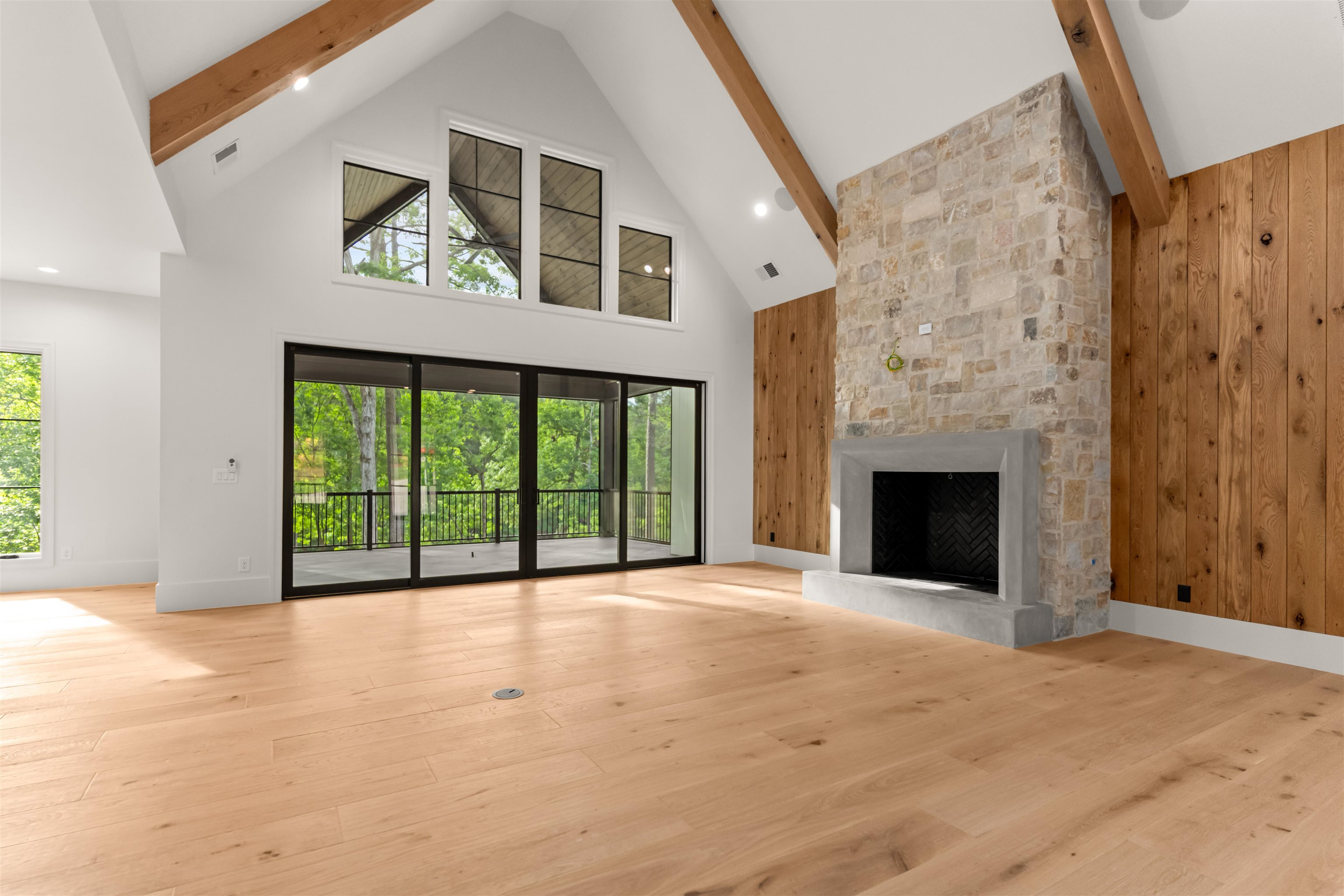1040 SUNRISE COURT image 4