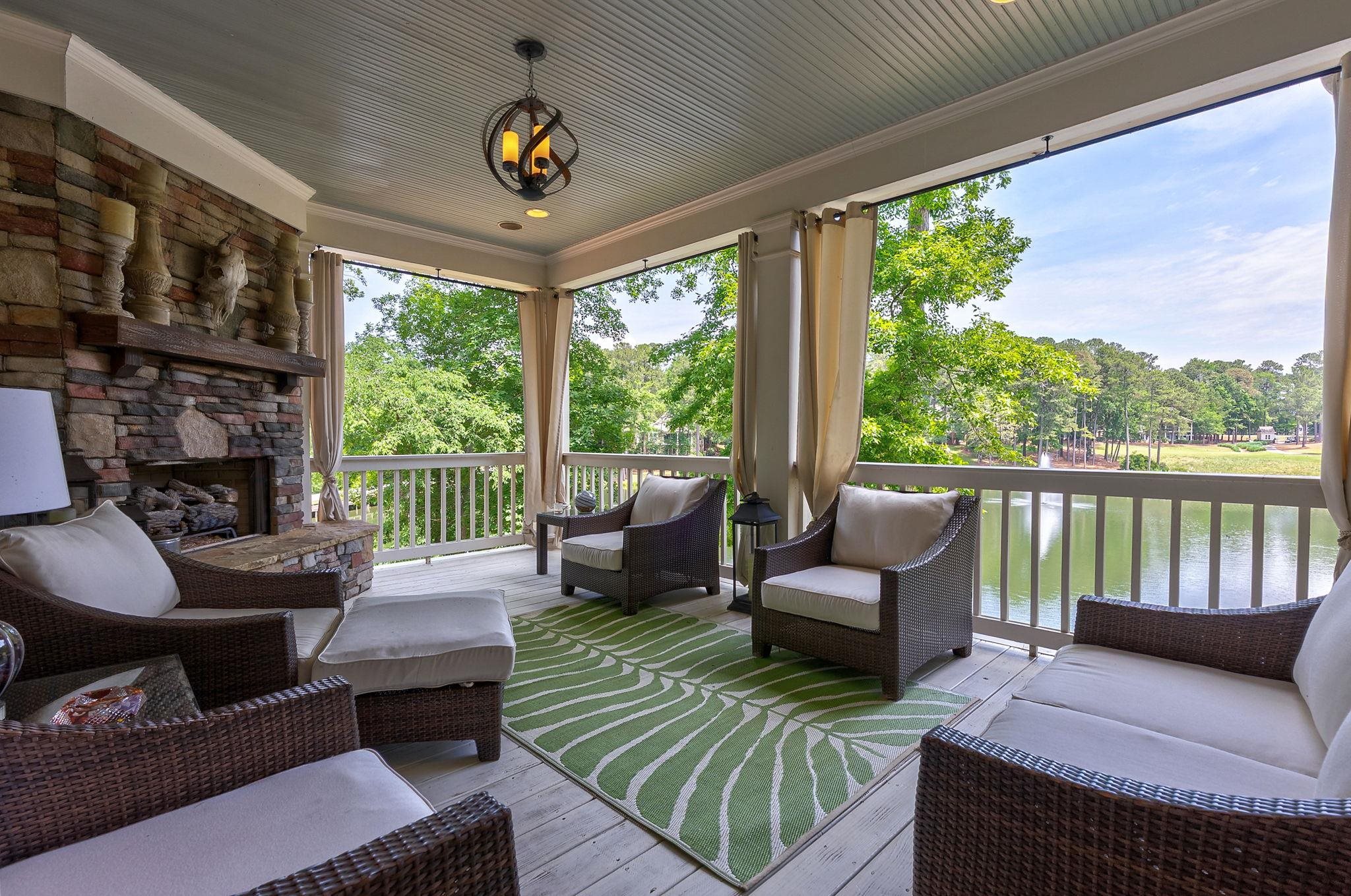 1010 CAROLYNS PLACE image 21