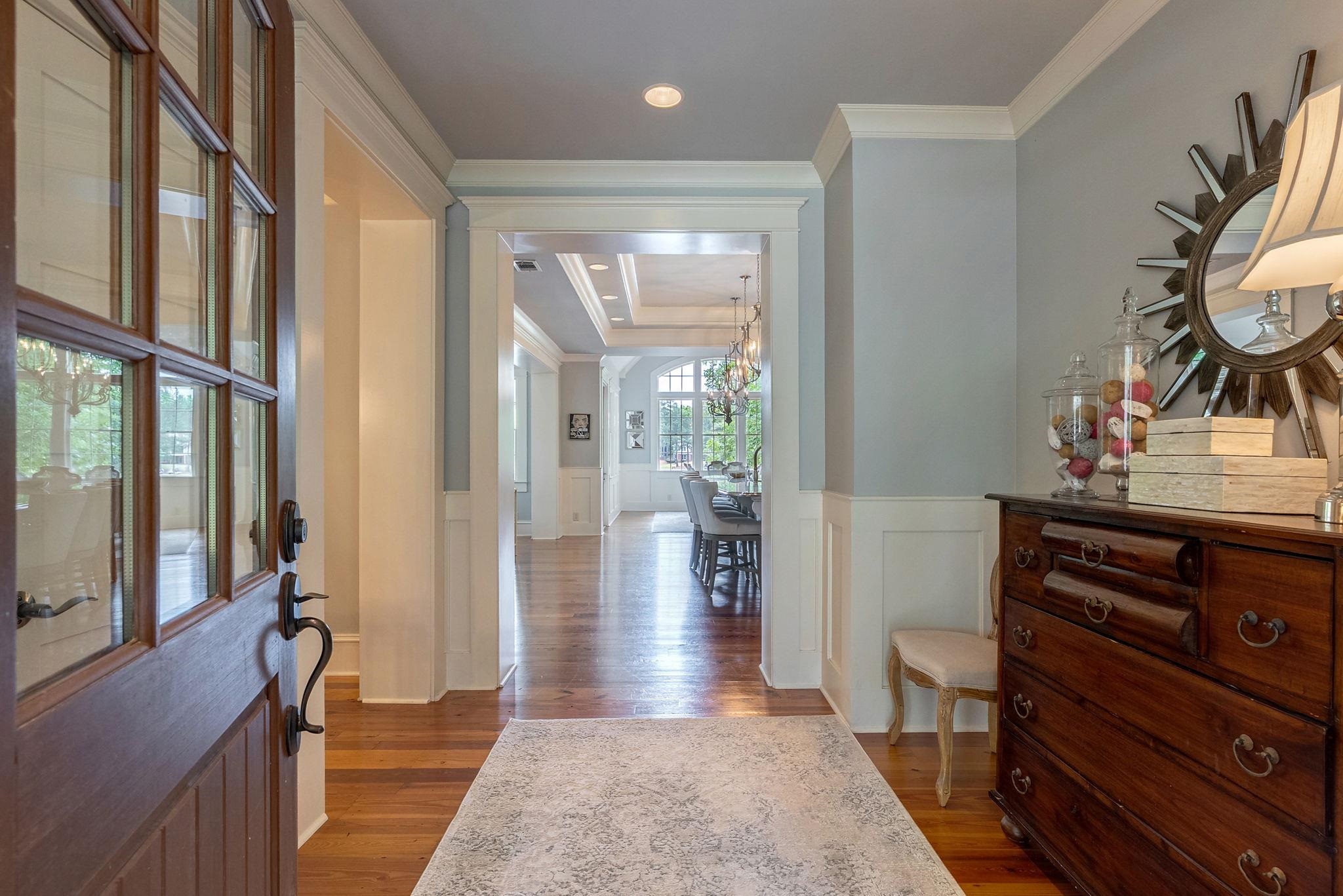 1010 CAROLYNS PLACE image 7
