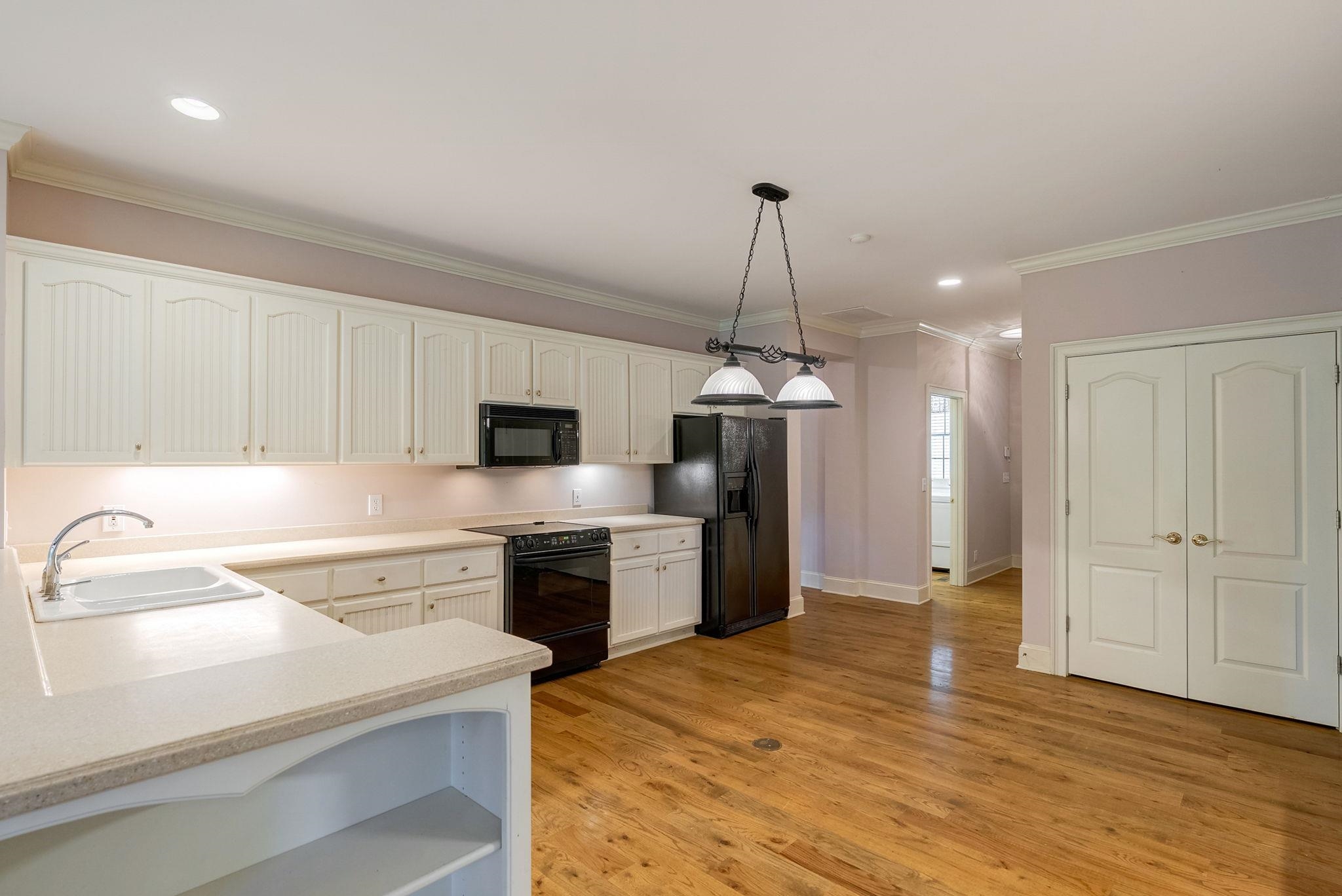 1021 PLANTERS LANE image 15