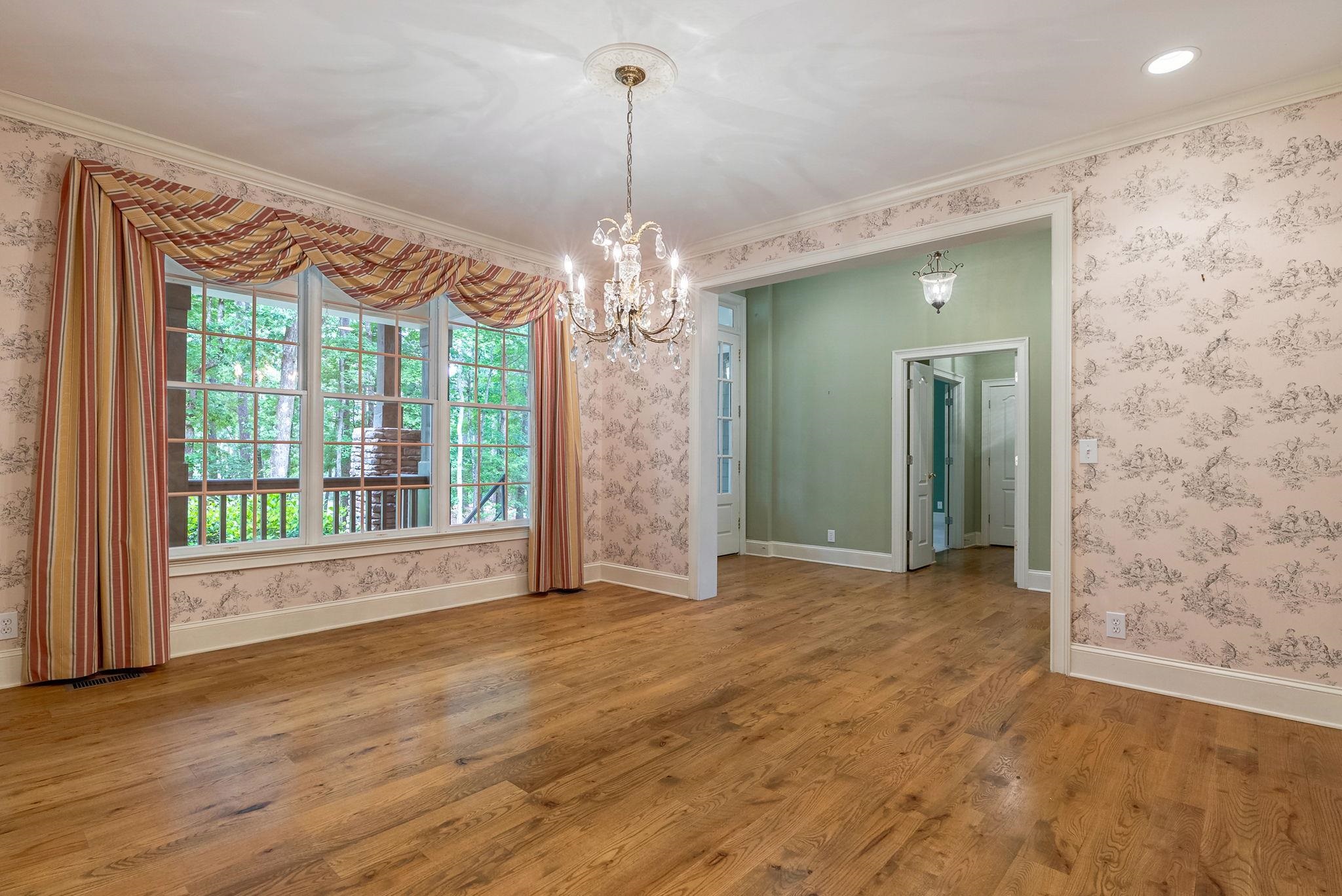 1021 PLANTERS LANE image 24