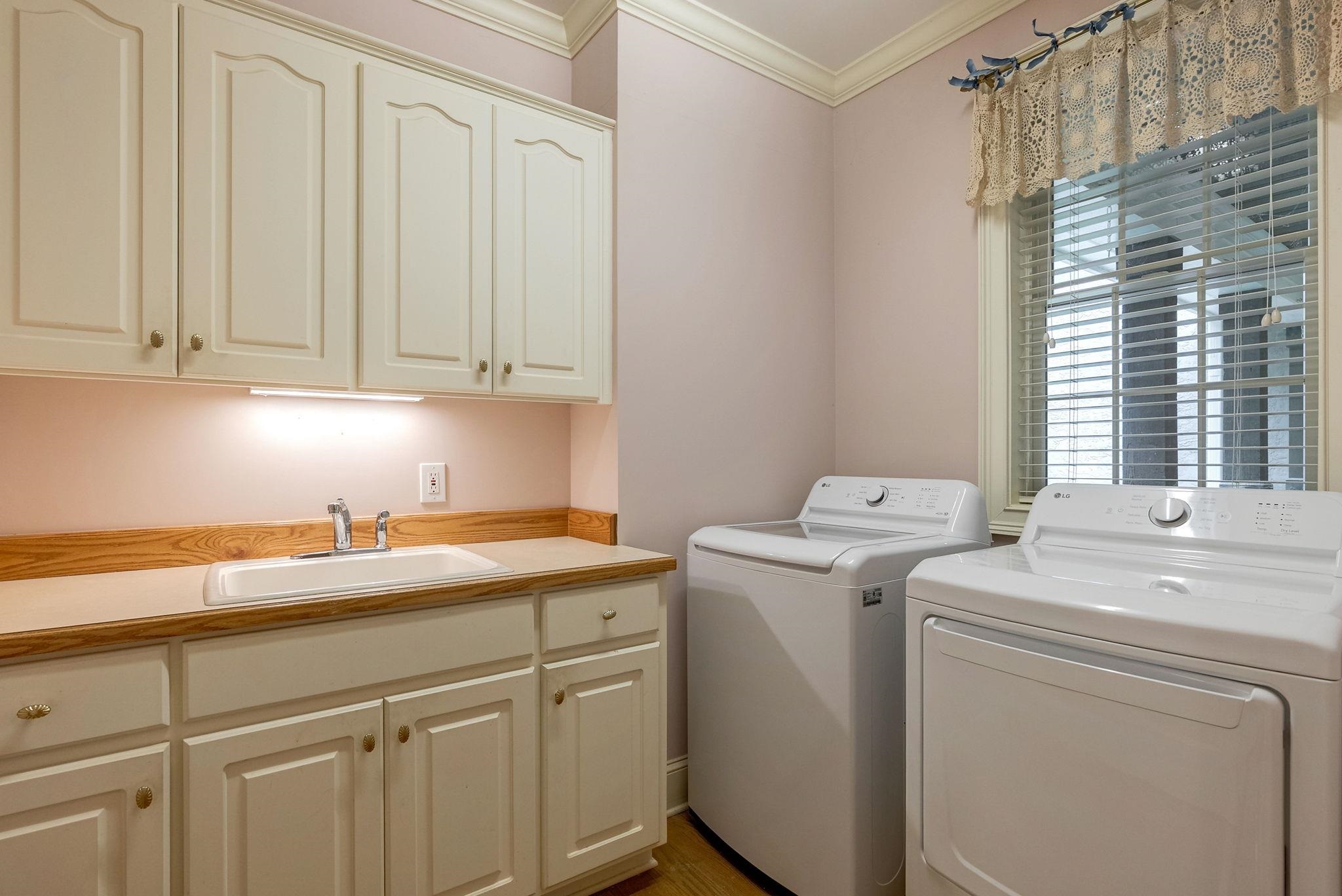 1021 PLANTERS LANE image 26