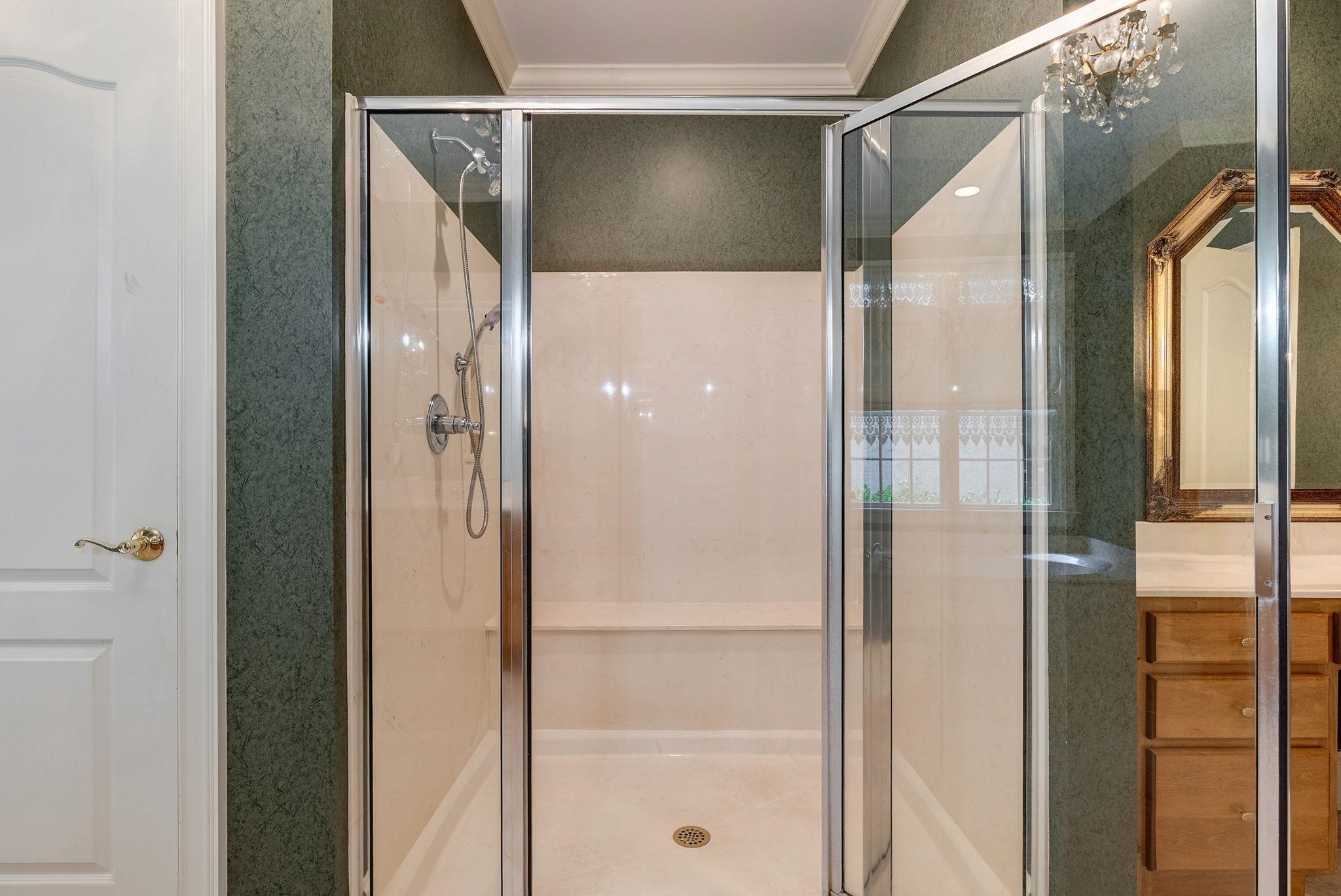 1021 PLANTERS LANE image 33