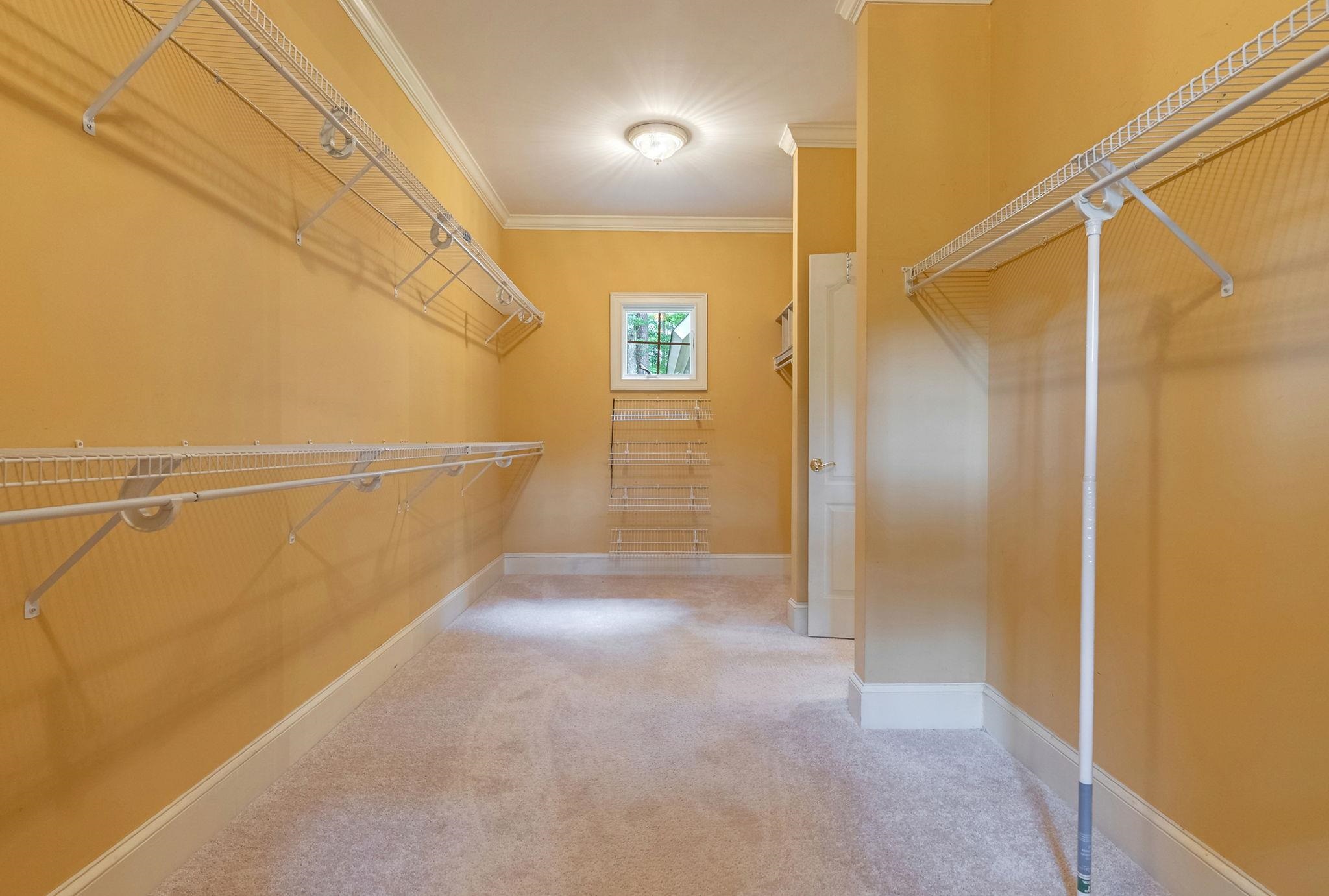 1021 PLANTERS LANE image 34