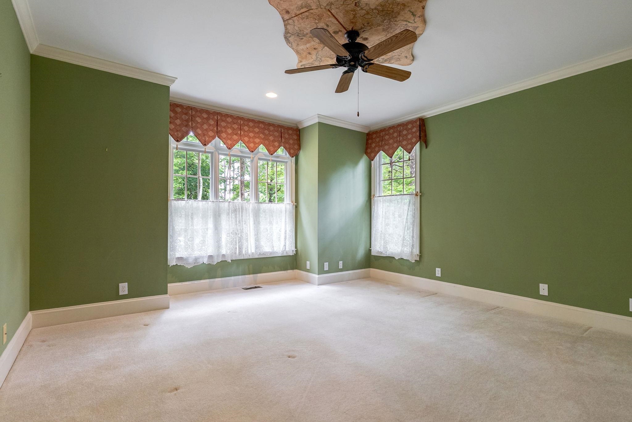 1021 PLANTERS LANE image 36