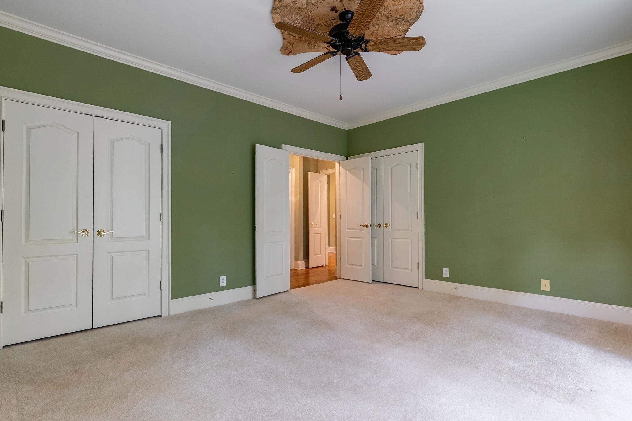 1021 PLANTERS LANE image 37