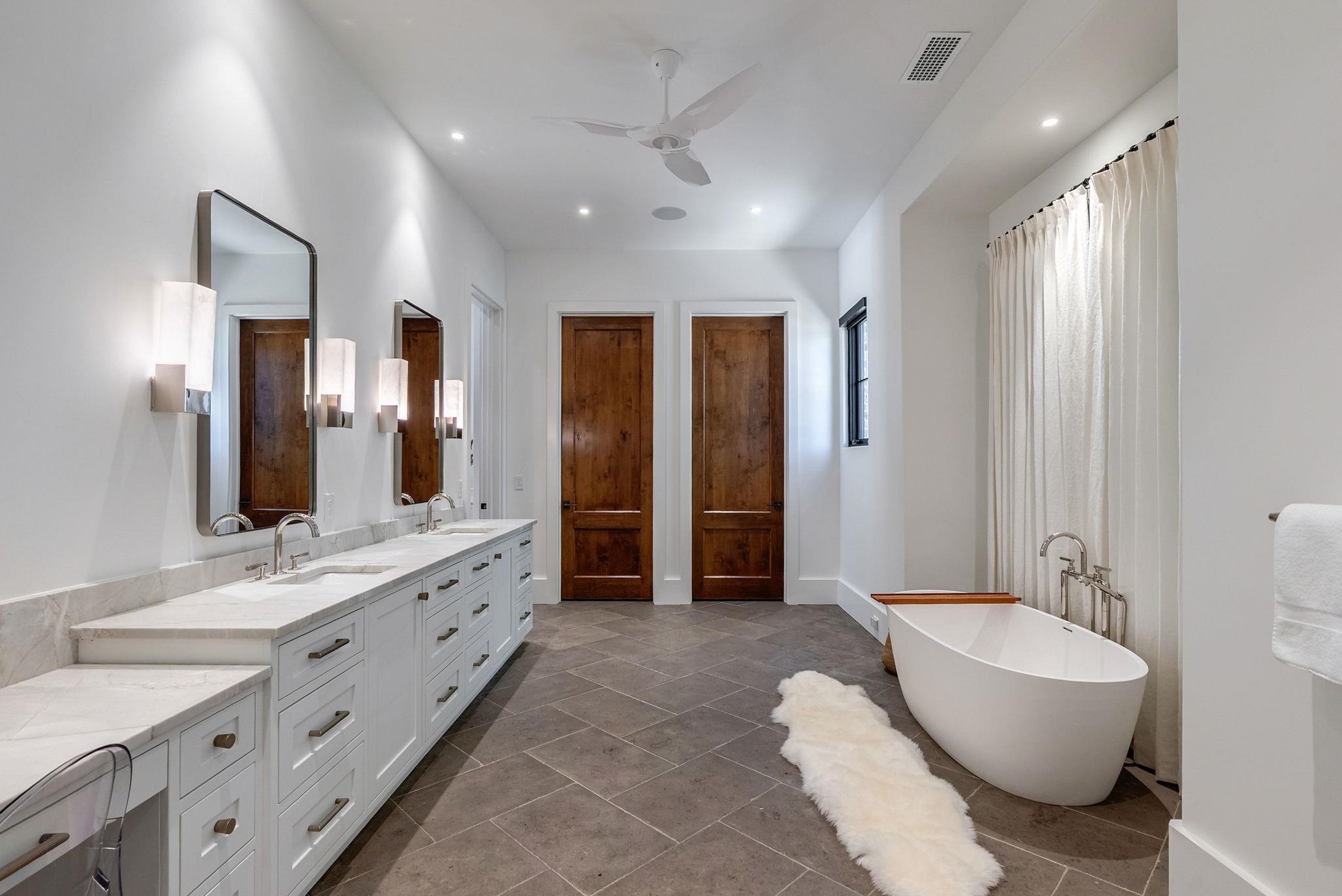2880 LINGER LONGER DRIVE image 33