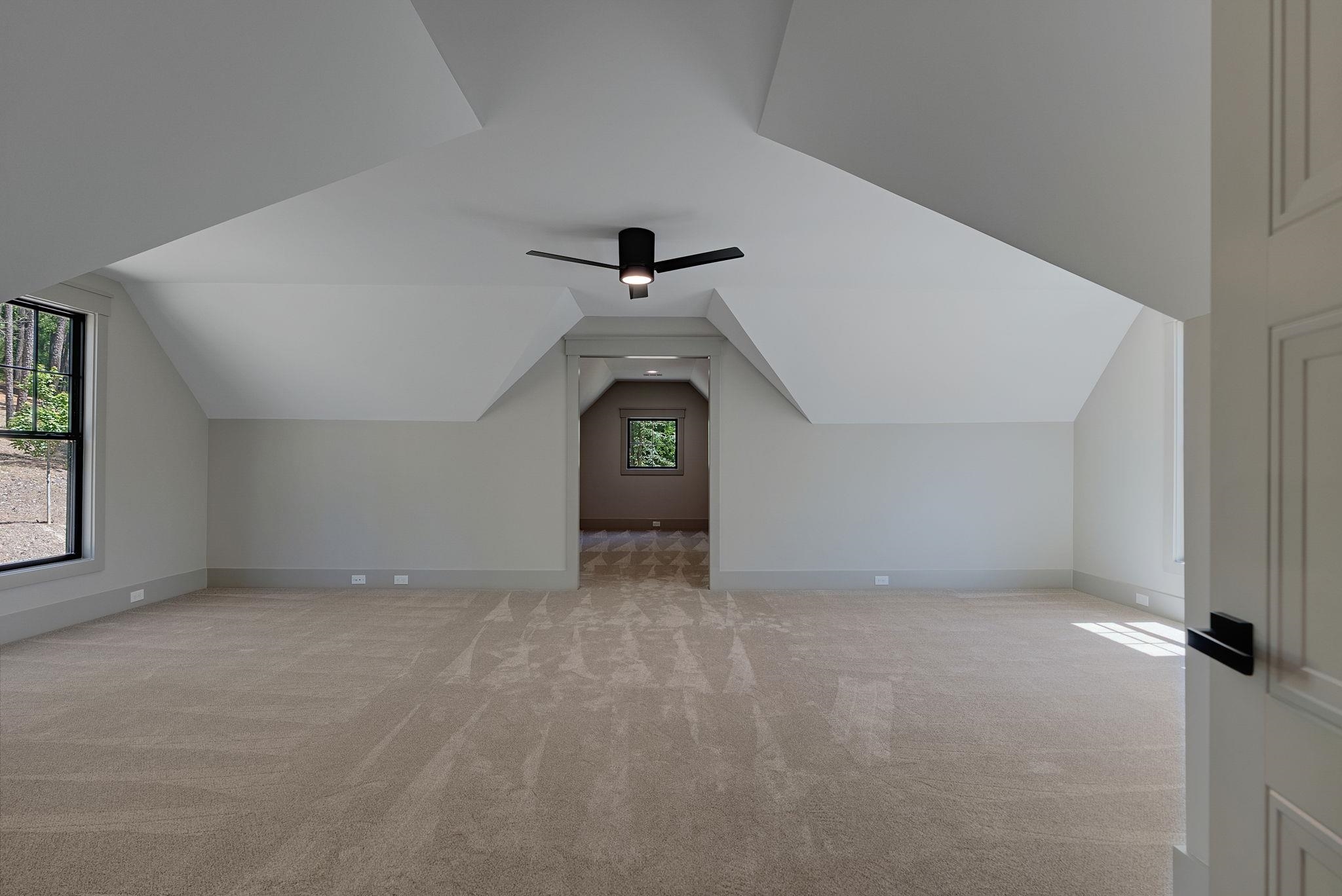1010 MONFORT COURT image 41