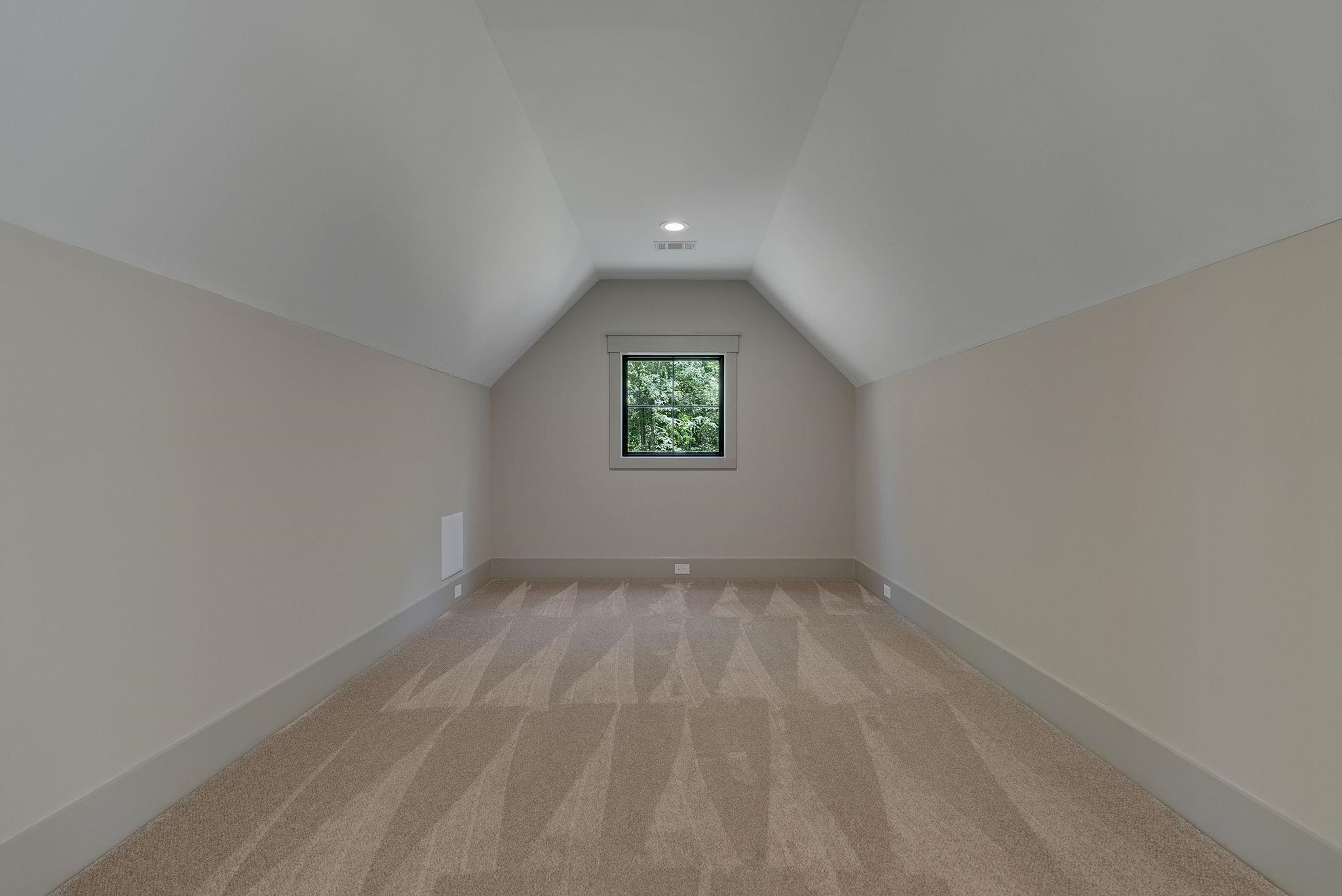 1010 MONFORT COURT image 42