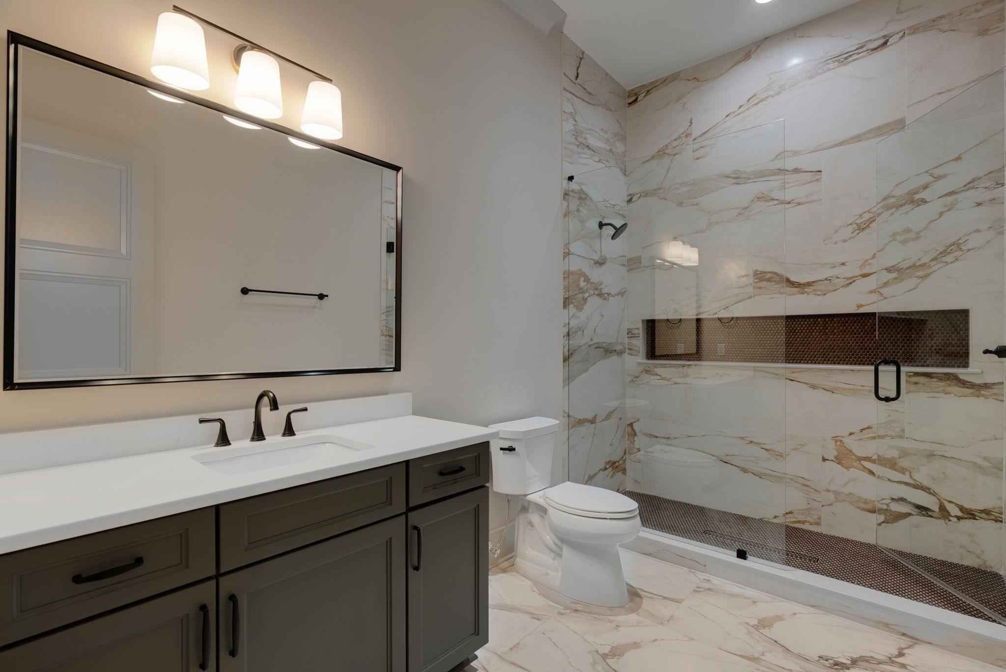 1010 MONFORT COURT image 58