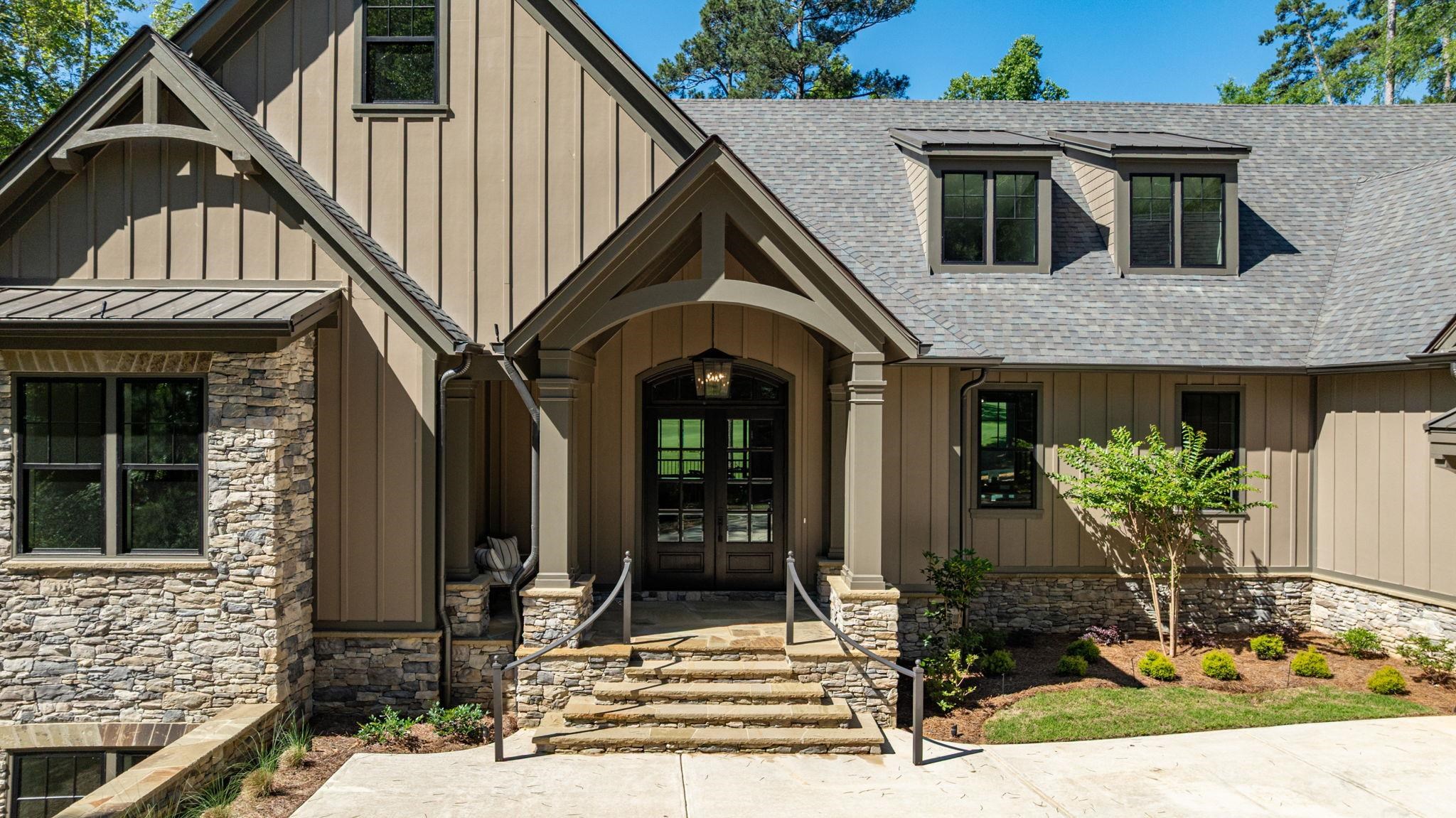 1010 MONFORT COURT image 7