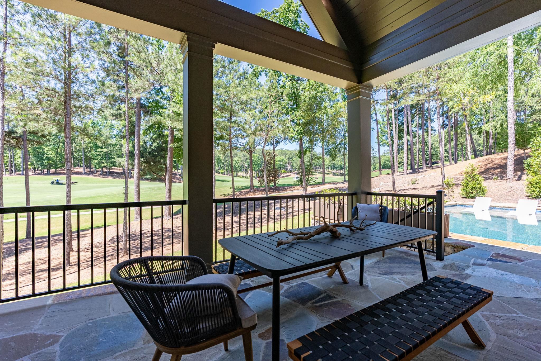 1010 MONFORT COURT image 10