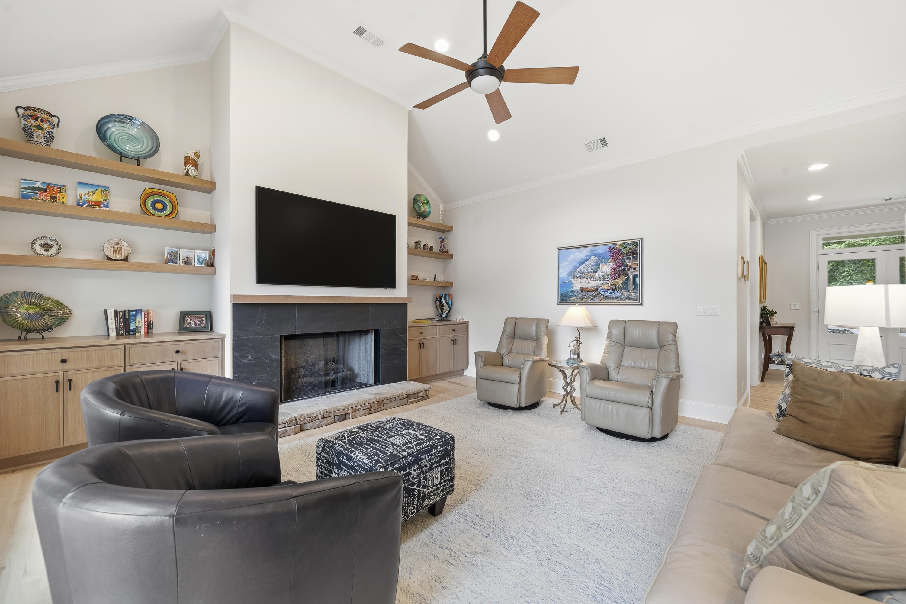 1040 STOCKS LANE image 18