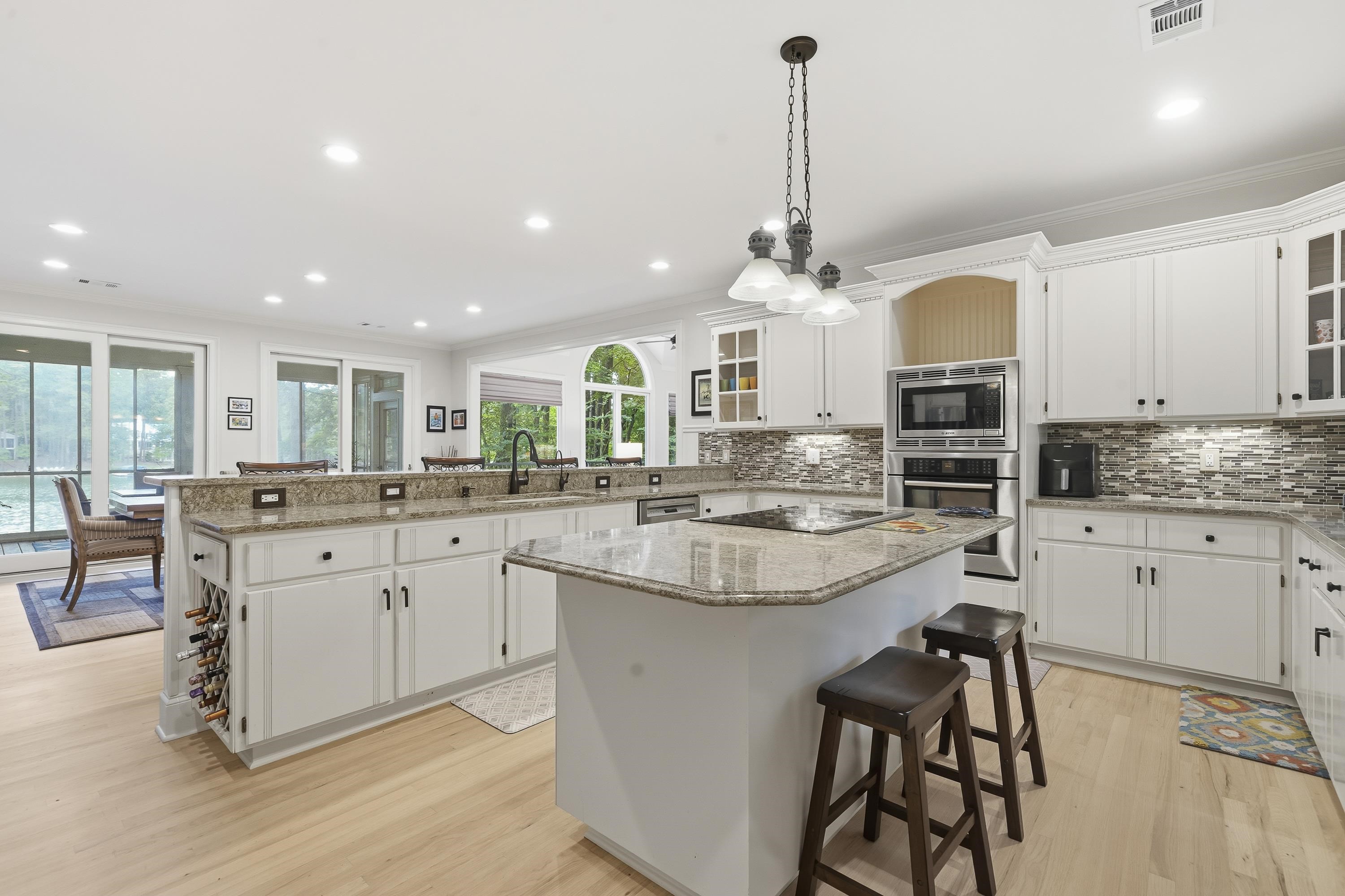 1040 STOCKS LANE image 25