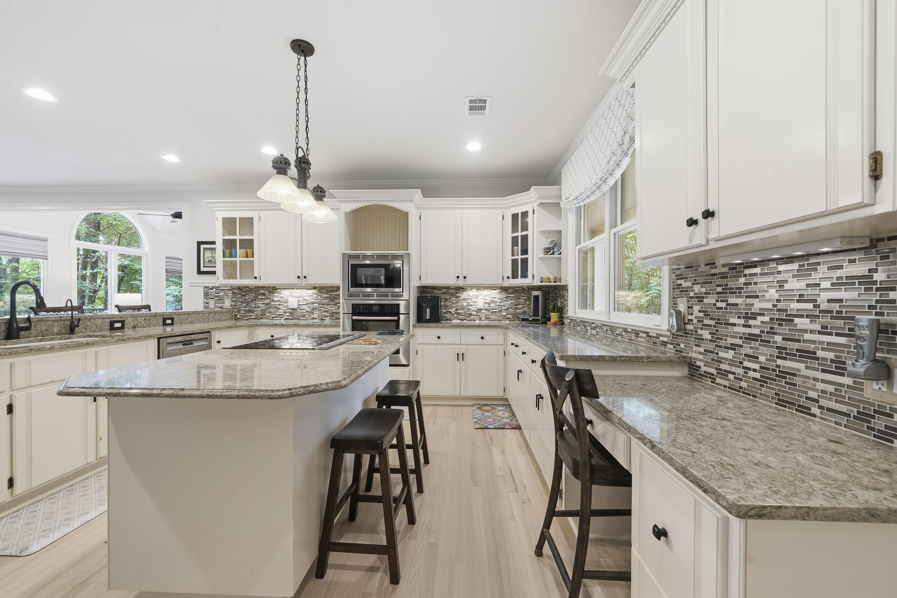 1040 STOCKS LANE image 28