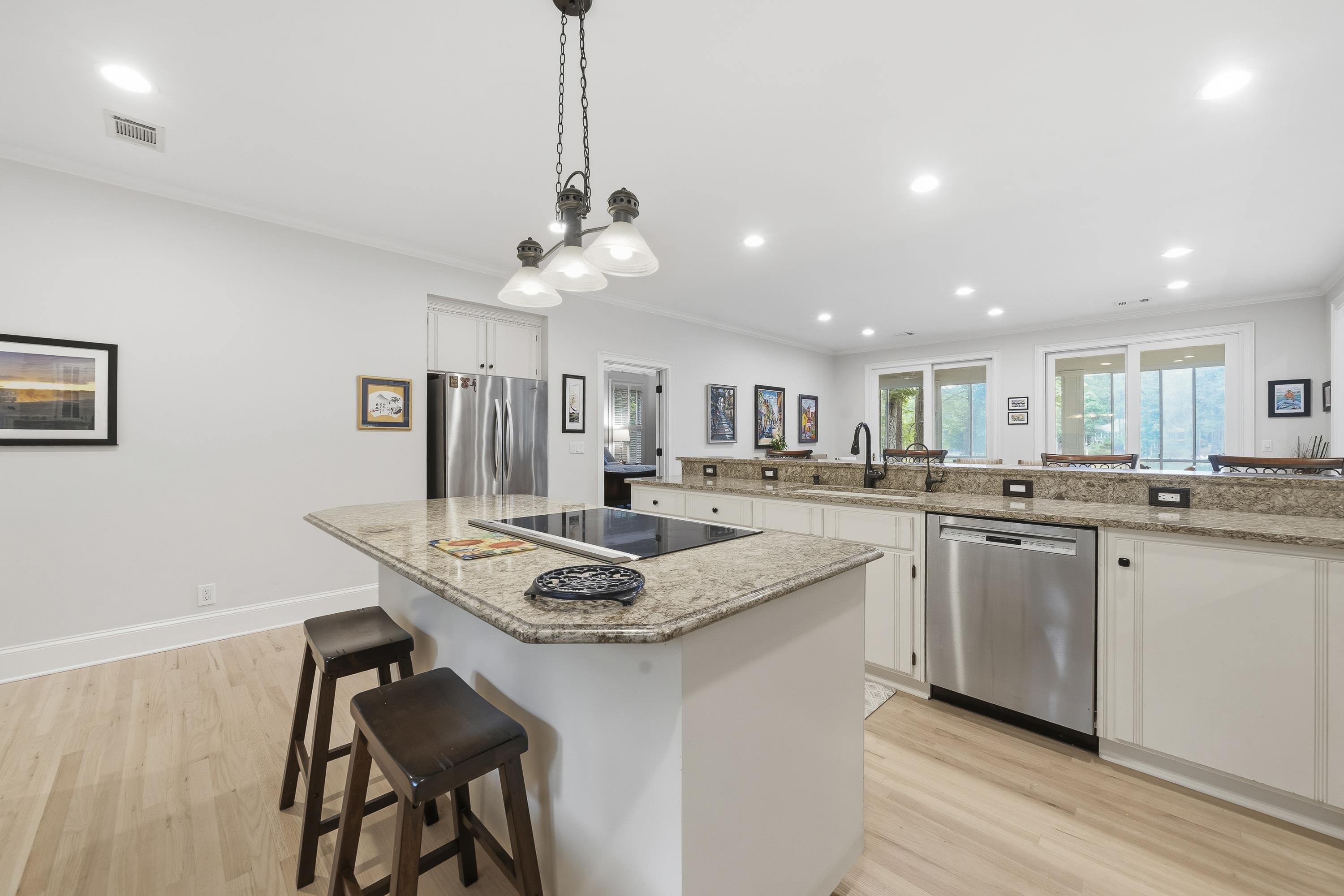1040 STOCKS LANE image 31