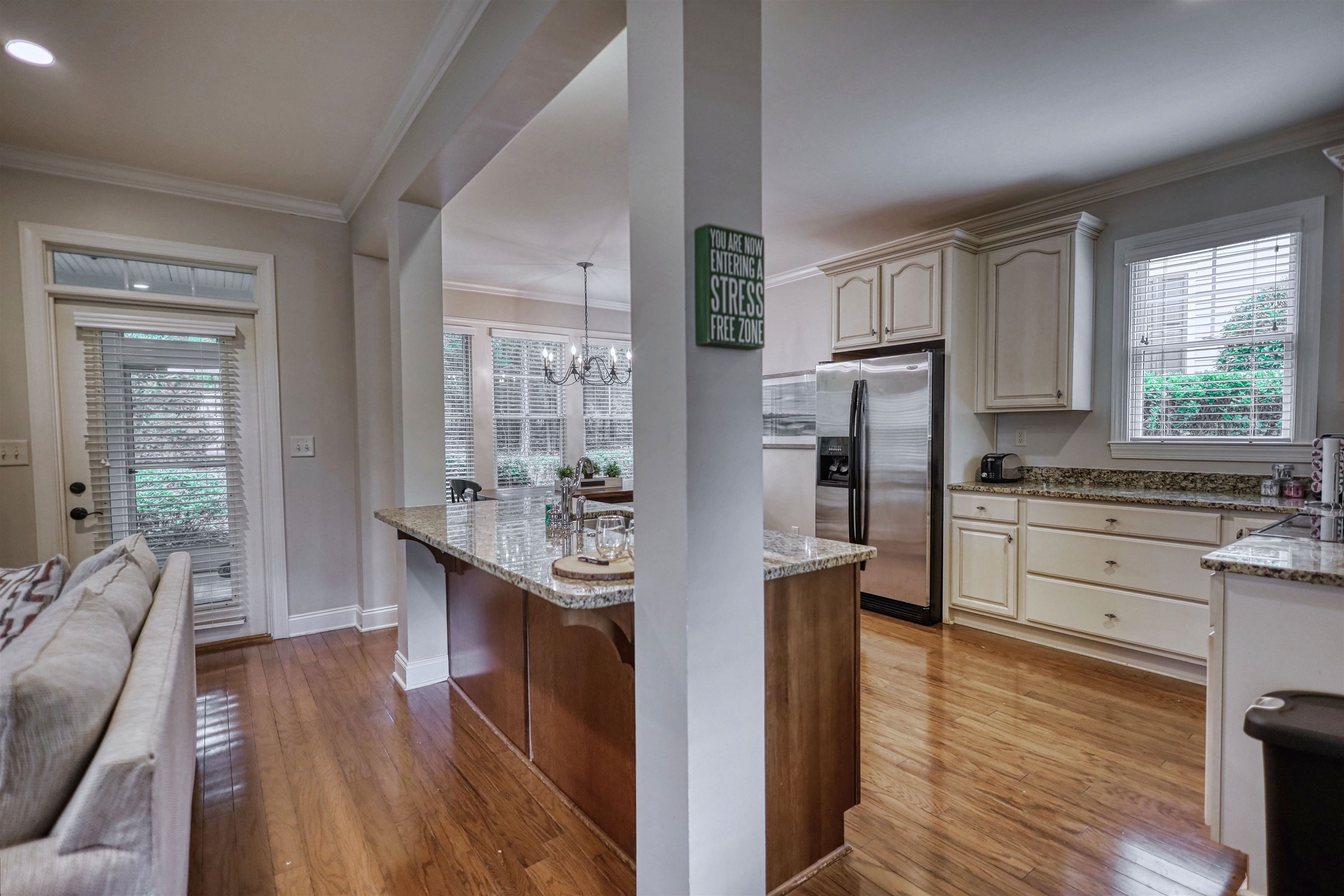 1100 STARBOARD DRIVE image 12