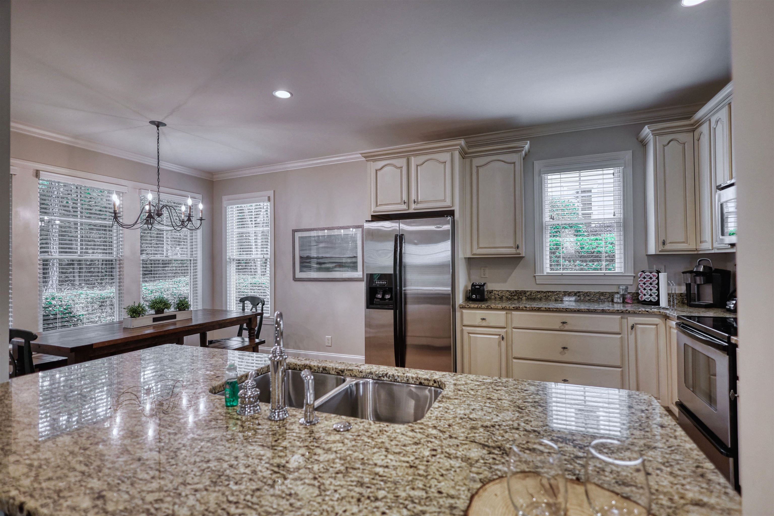 1100 STARBOARD DRIVE image 13