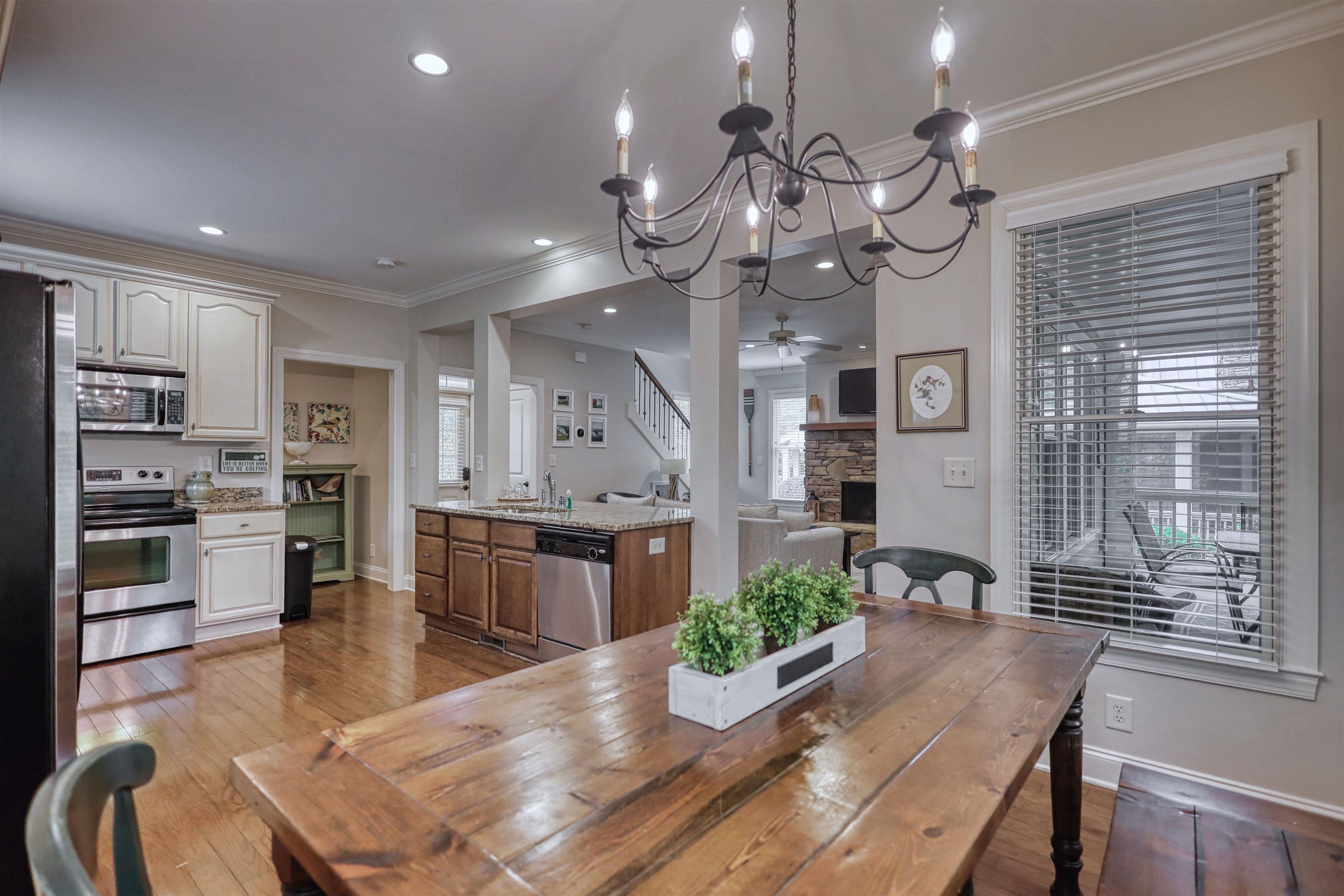 1100 STARBOARD DRIVE image 21