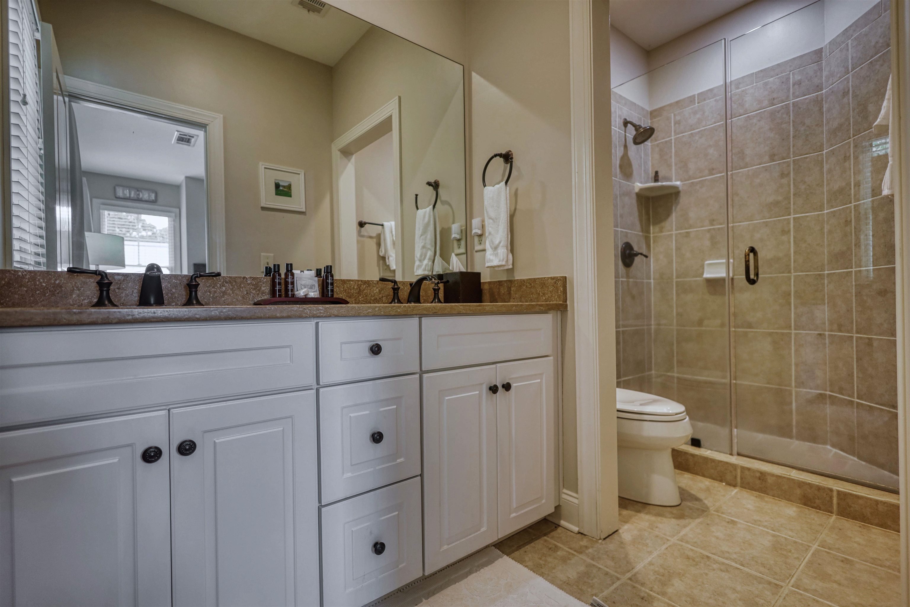 1100 STARBOARD DRIVE image 29