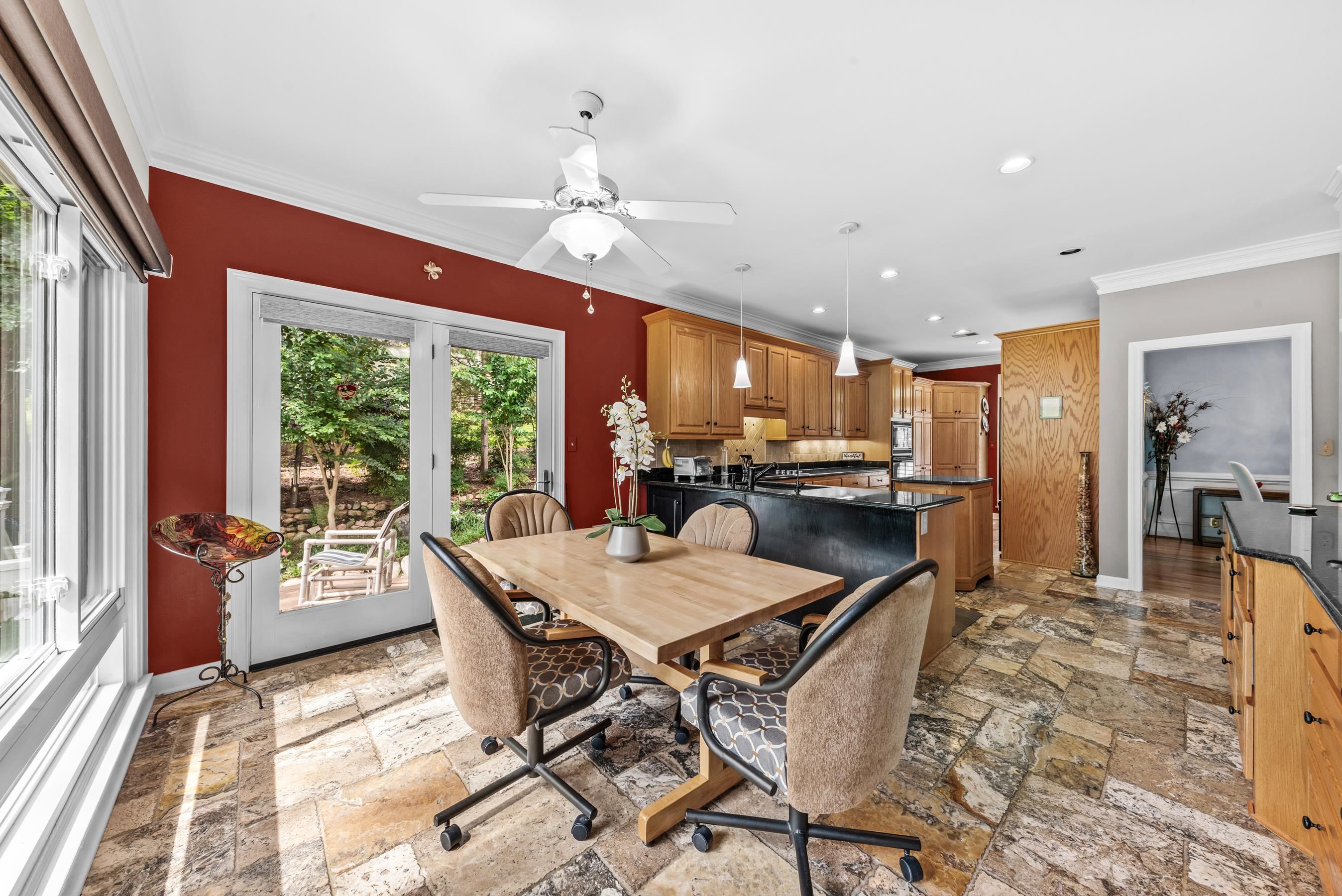 1151 SHOULDERBONE CIRCLE image 37