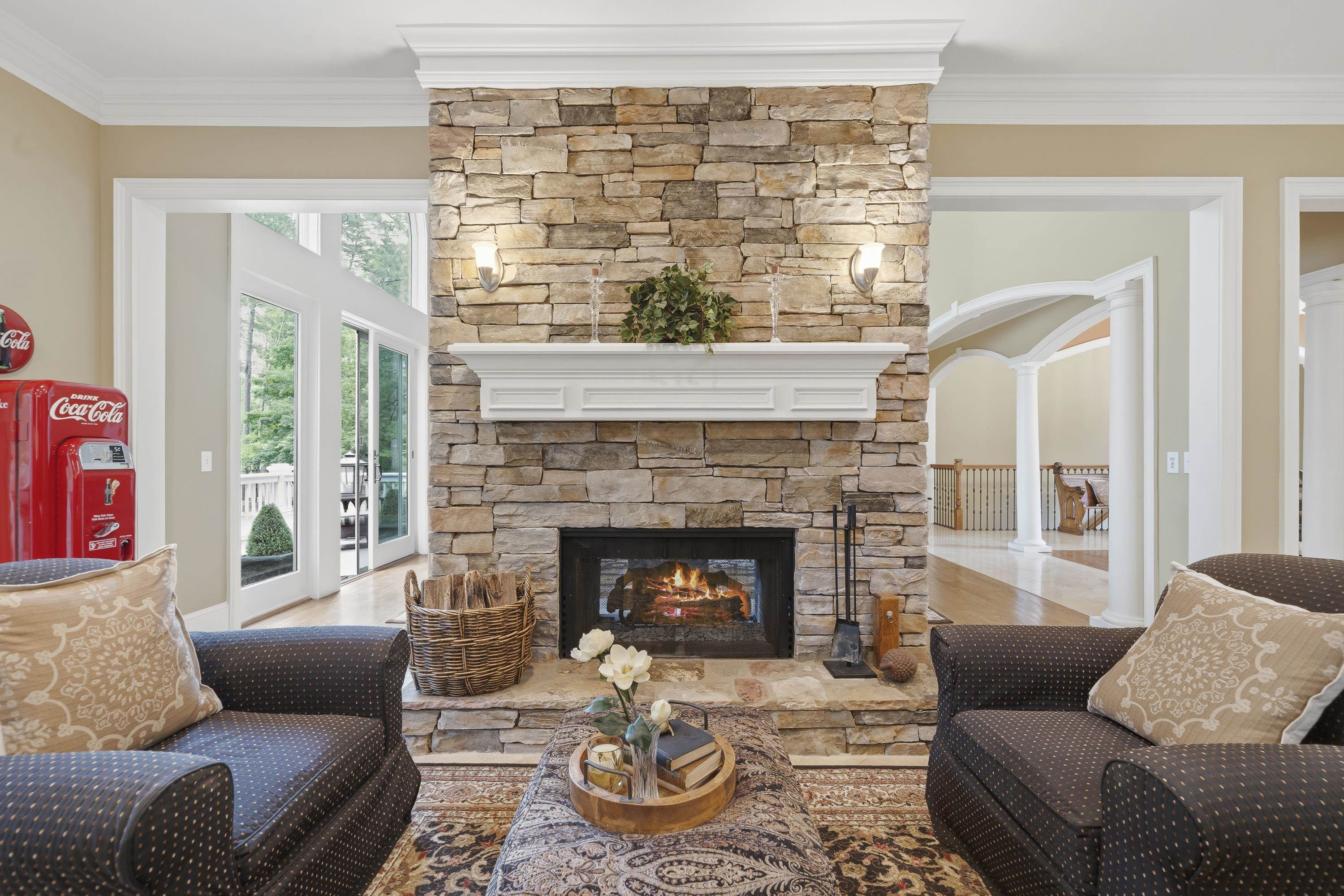 1051 CAWTHORNE LANE image 25