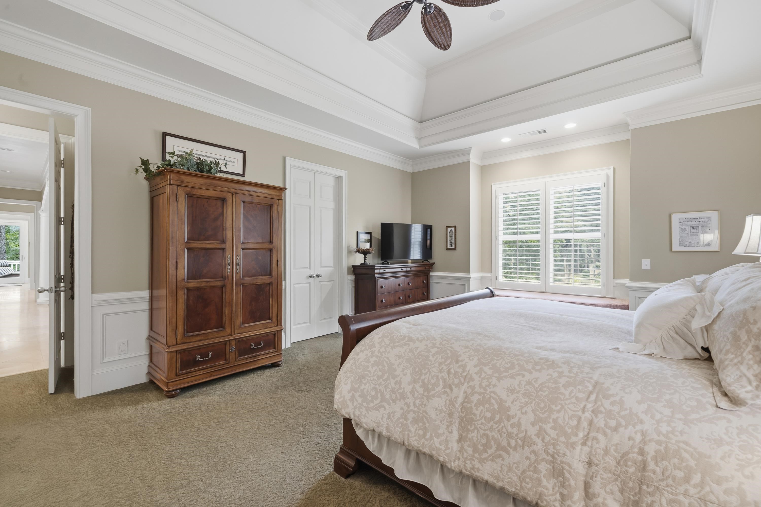 1051 CAWTHORNE LANE image 44