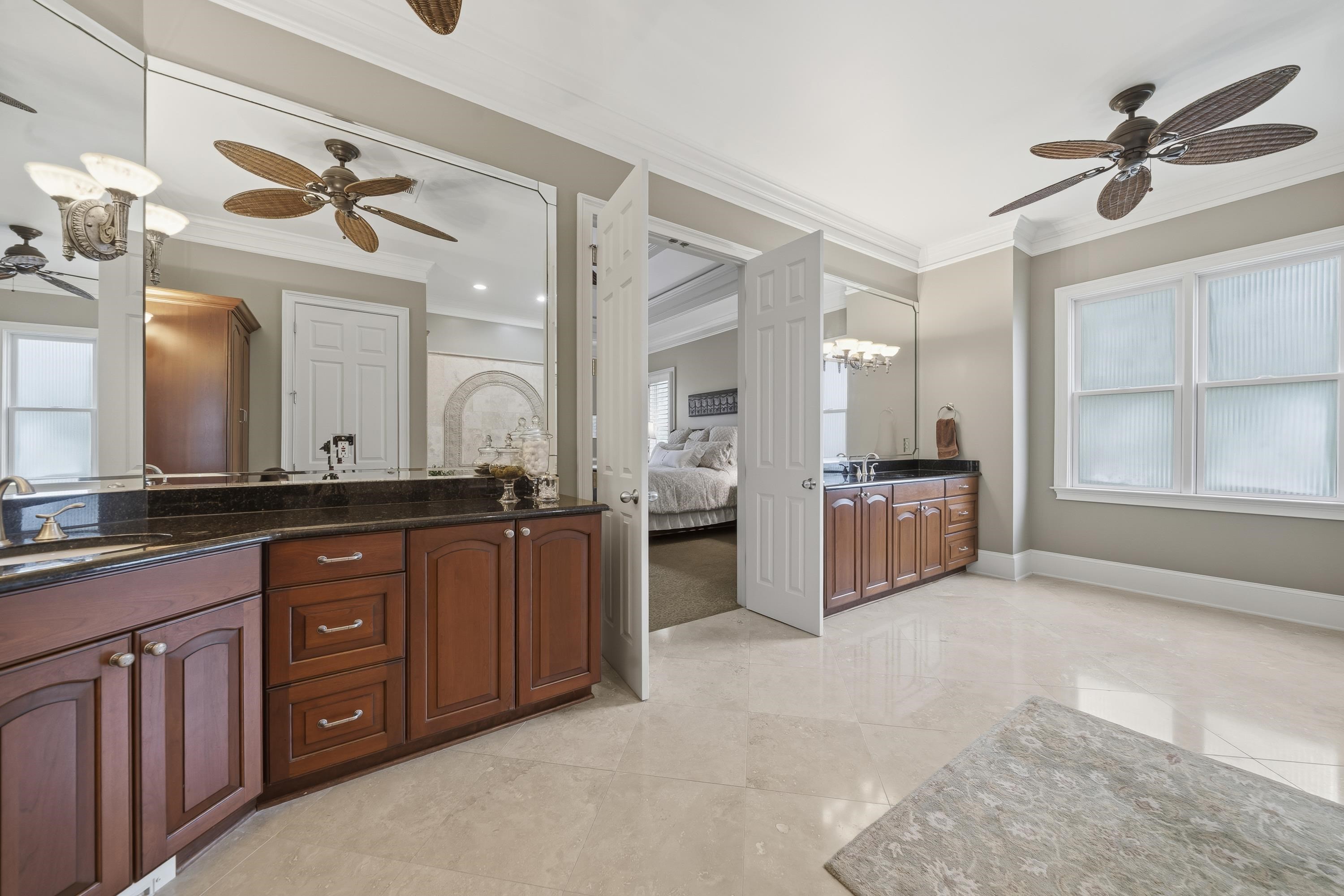 1051 CAWTHORNE LANE image 48