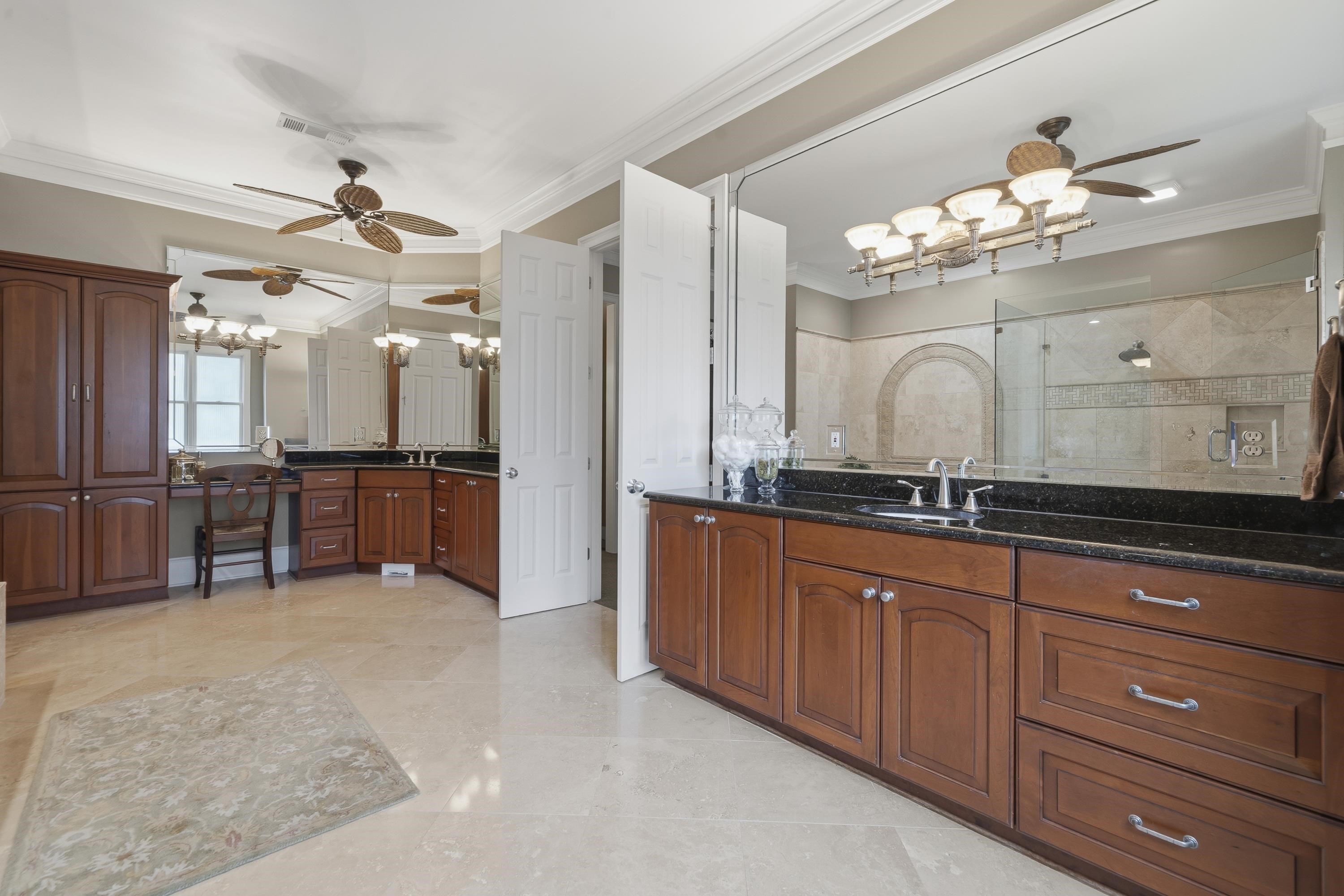 1051 CAWTHORNE LANE image 51
