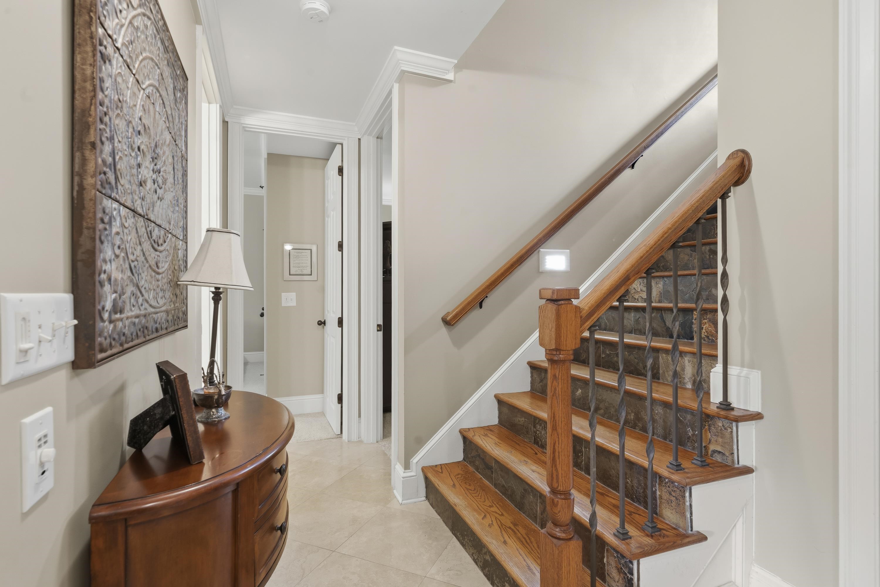 1051 CAWTHORNE LANE image 52