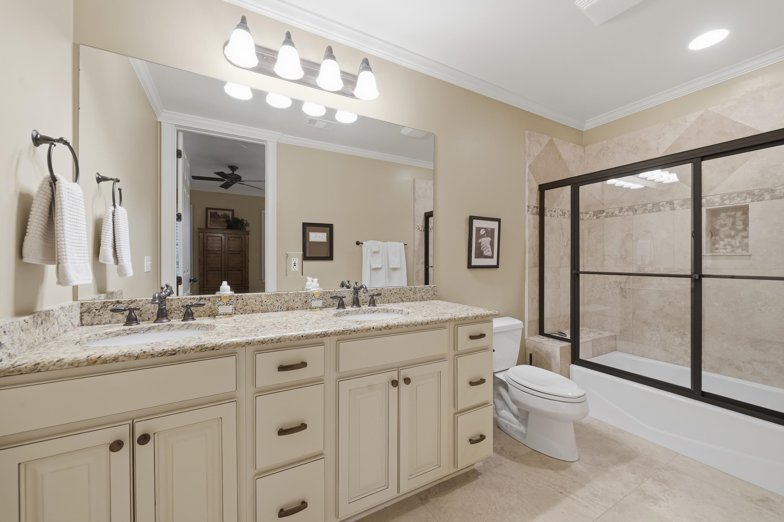 1051 CAWTHORNE LANE image 62