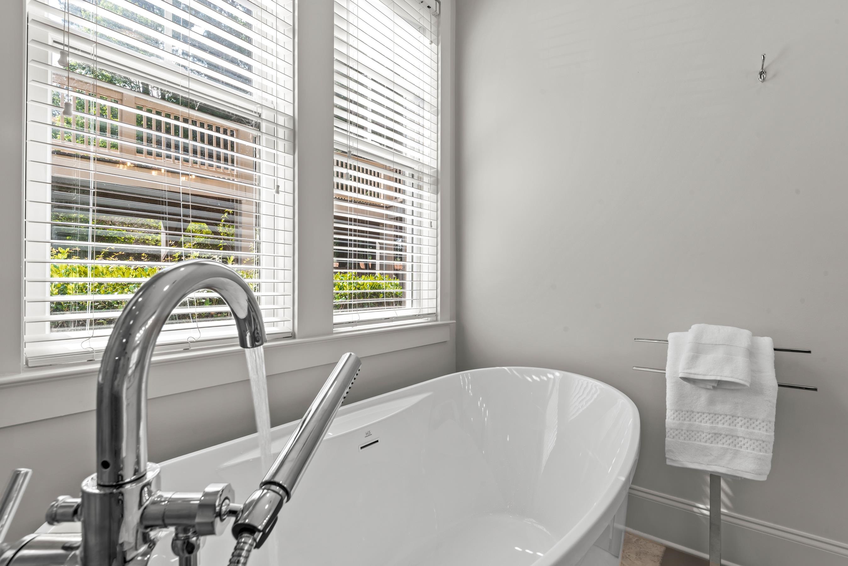 1010B PORTAGE TRAIL image 30