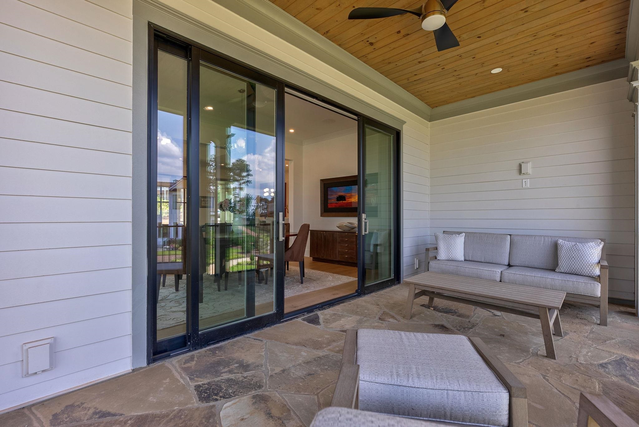 1062 FISH HOOK LANE image 18
