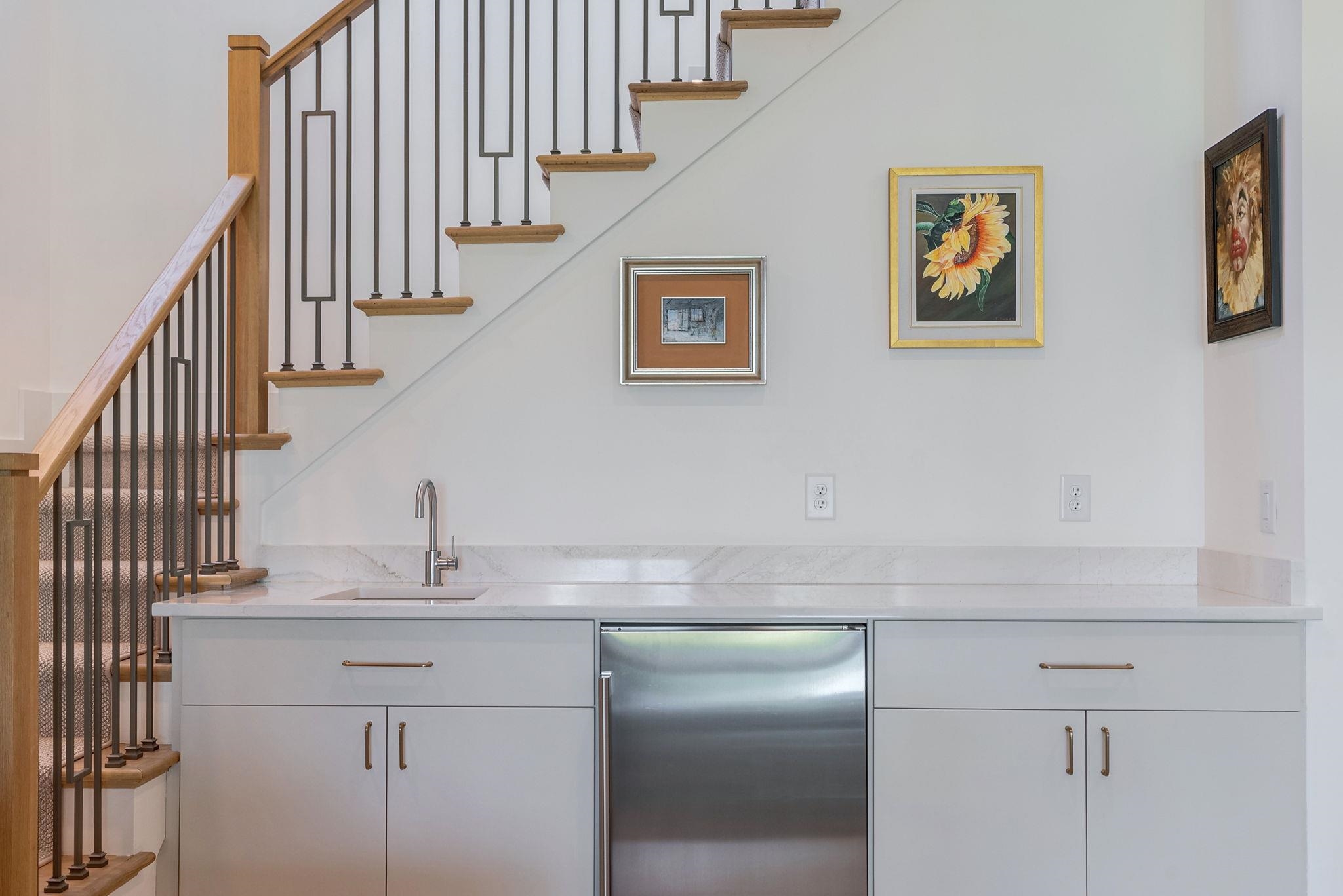 1062 FISH HOOK LANE image 30