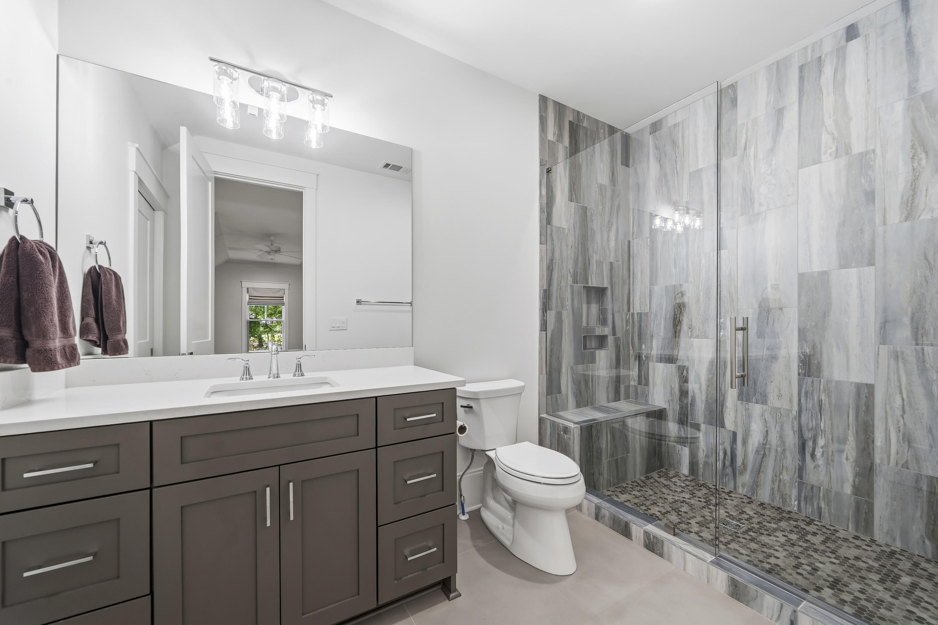 1060 CENTENNIAL POST image 34