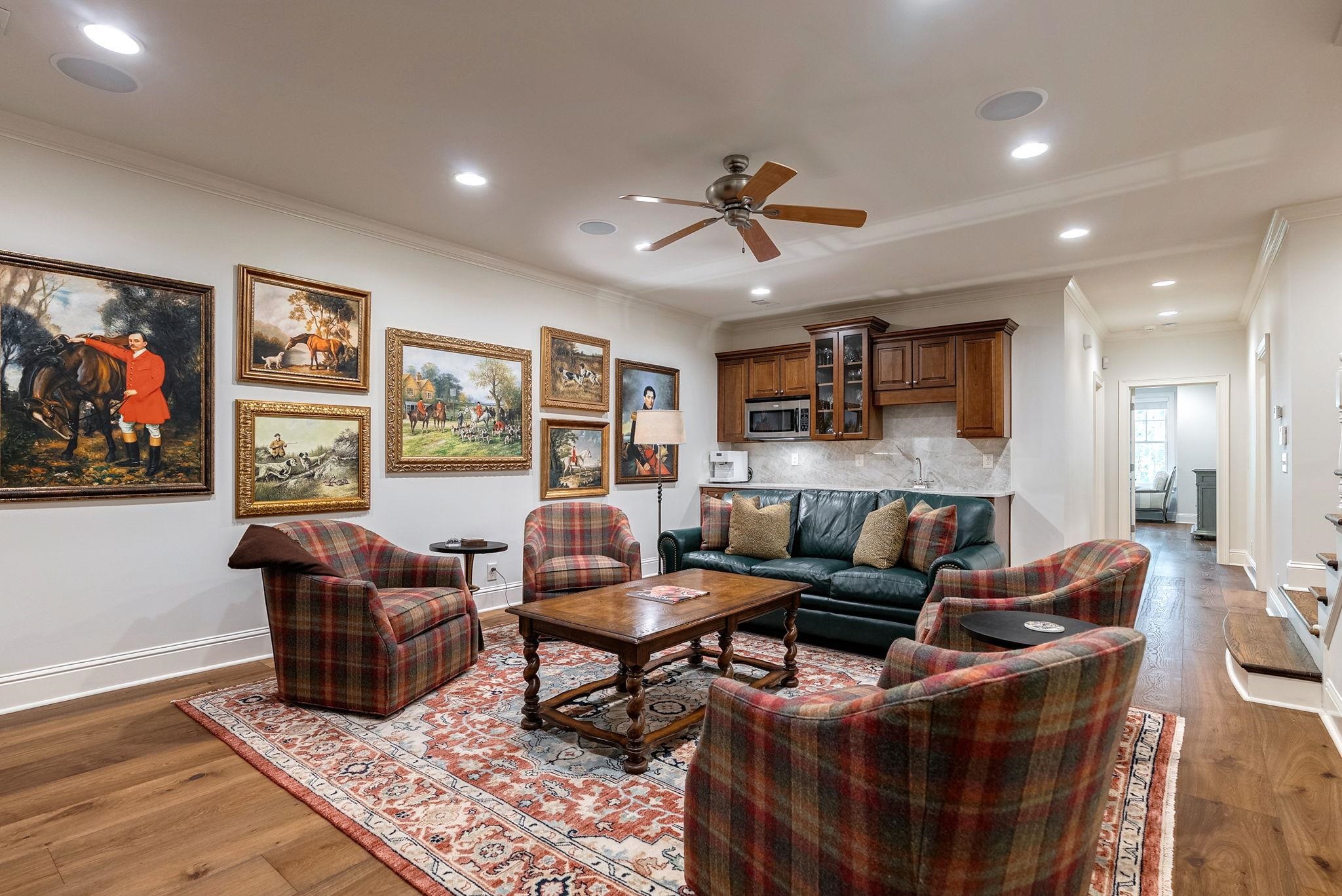 1081 REGENCY DRIVE image 30