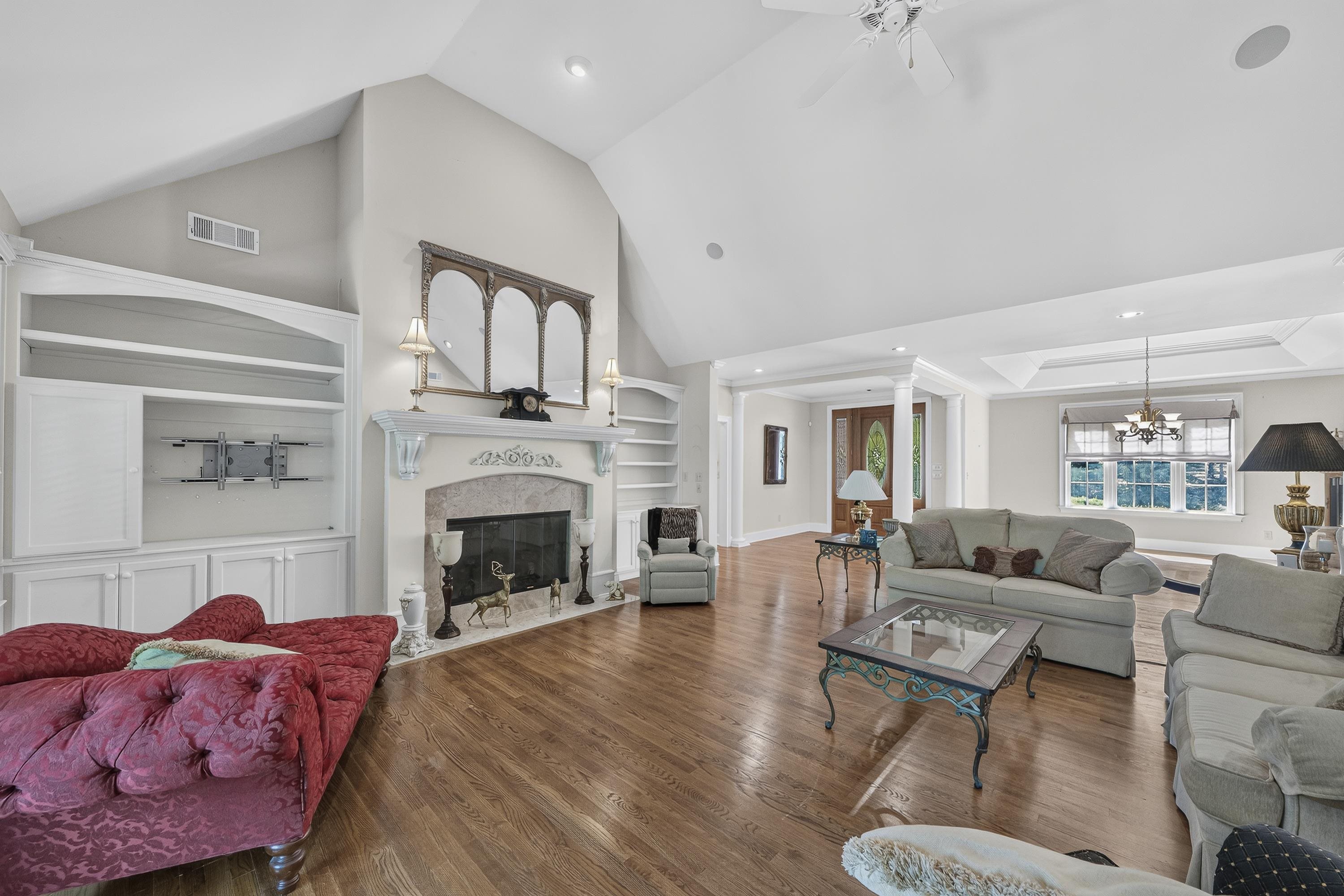229 REYNOLDS DRIVE image 12