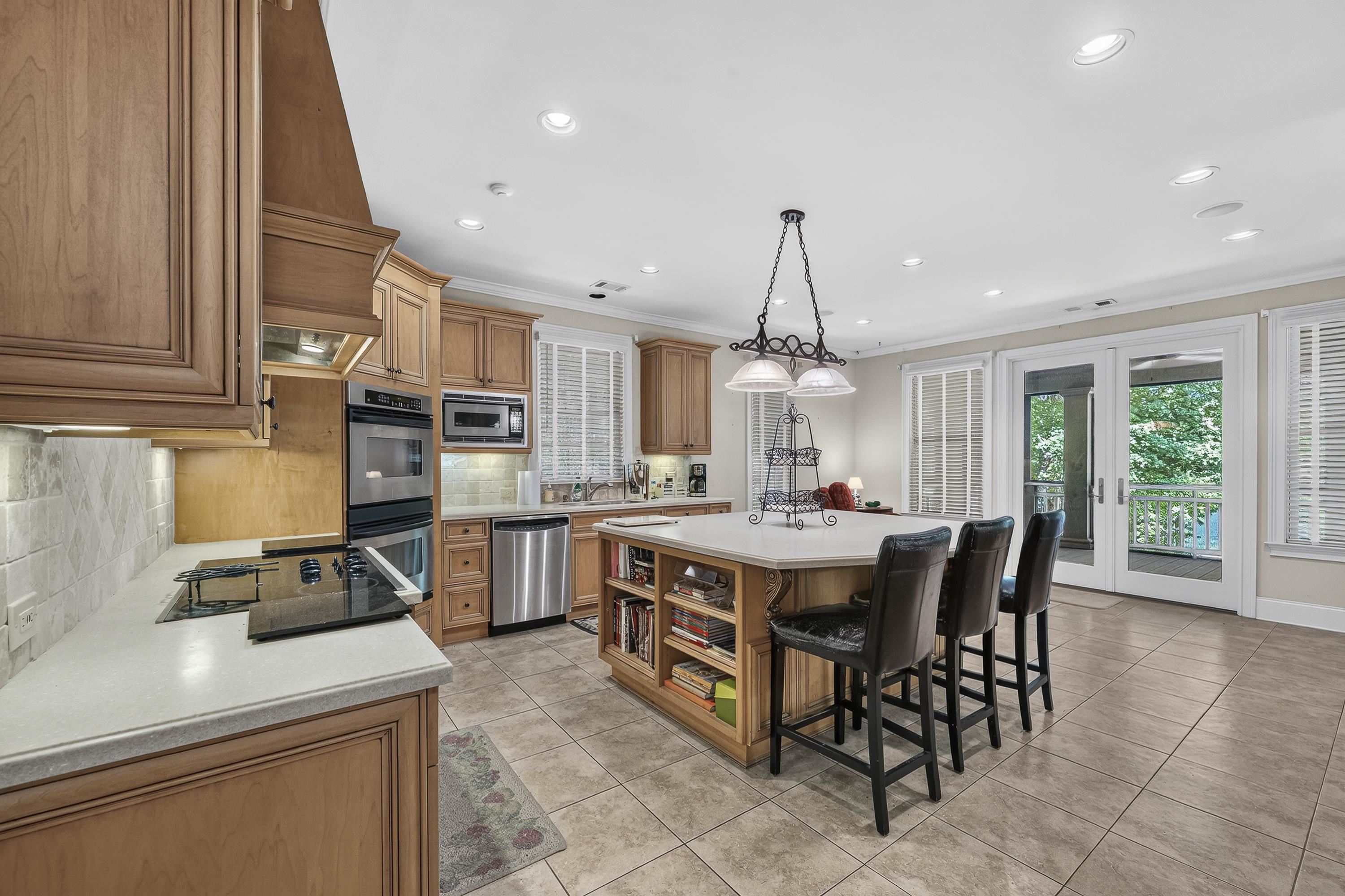 229 REYNOLDS DRIVE image 17