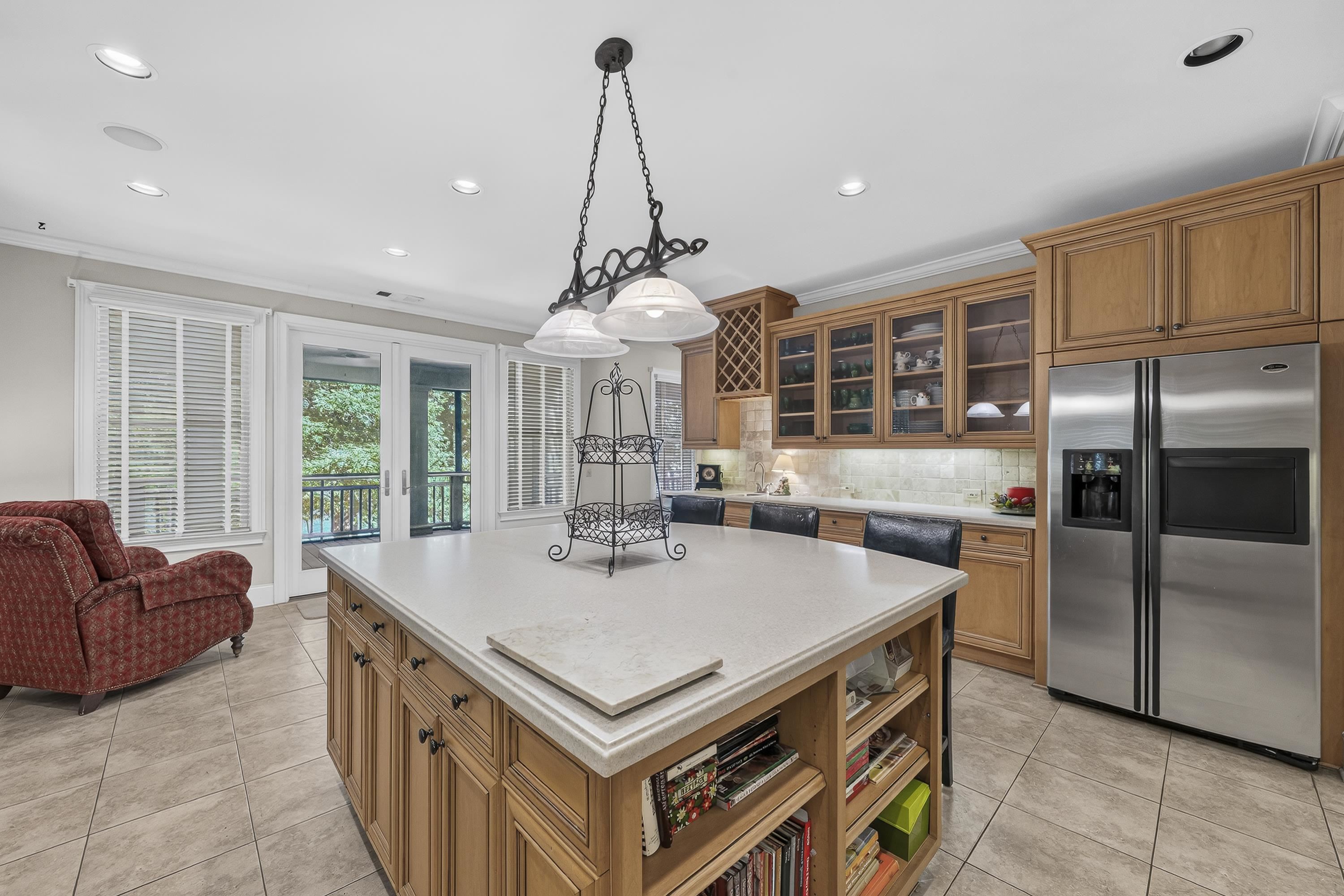 229 REYNOLDS DRIVE image 19