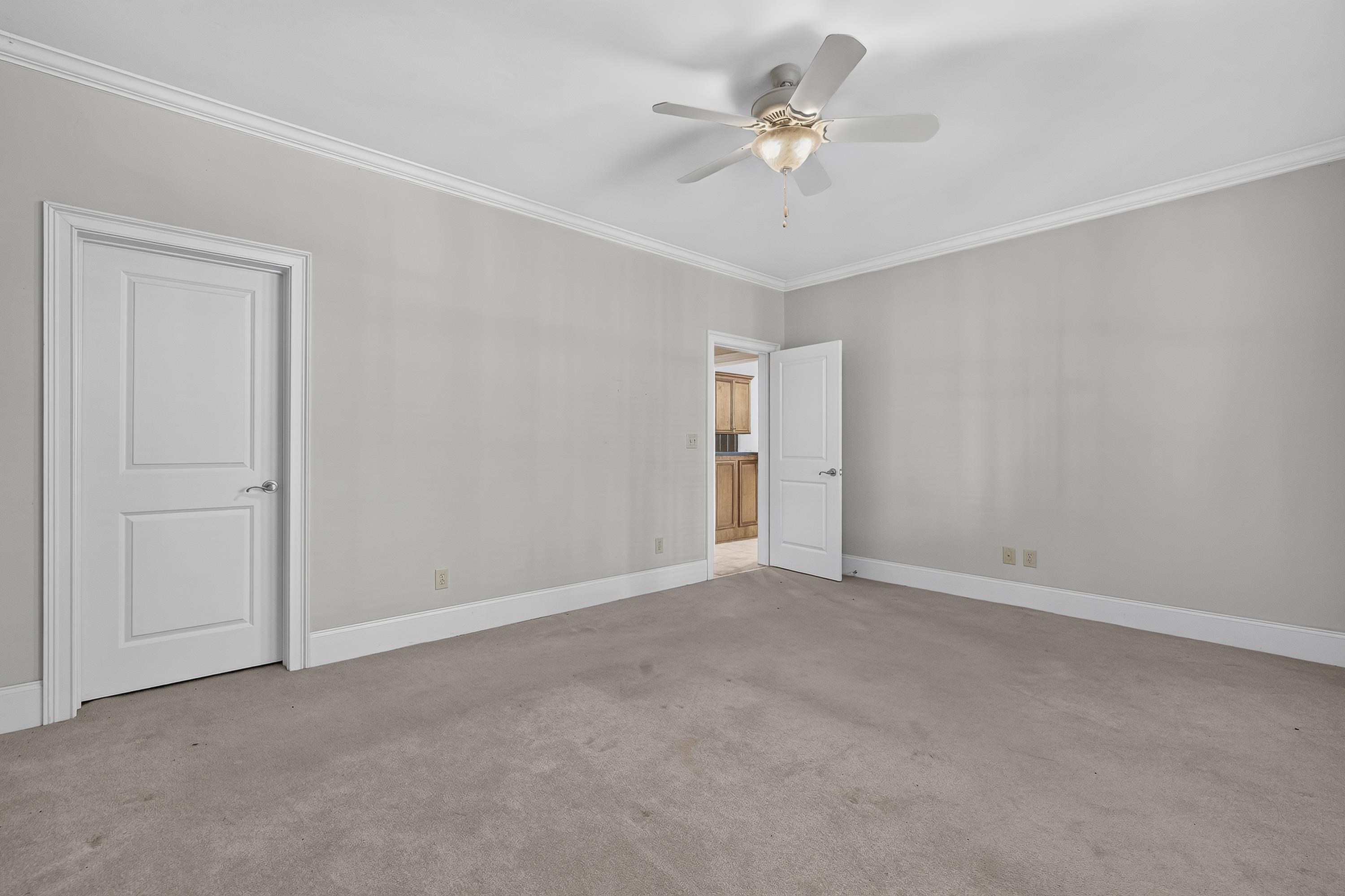 229 REYNOLDS DRIVE image 34