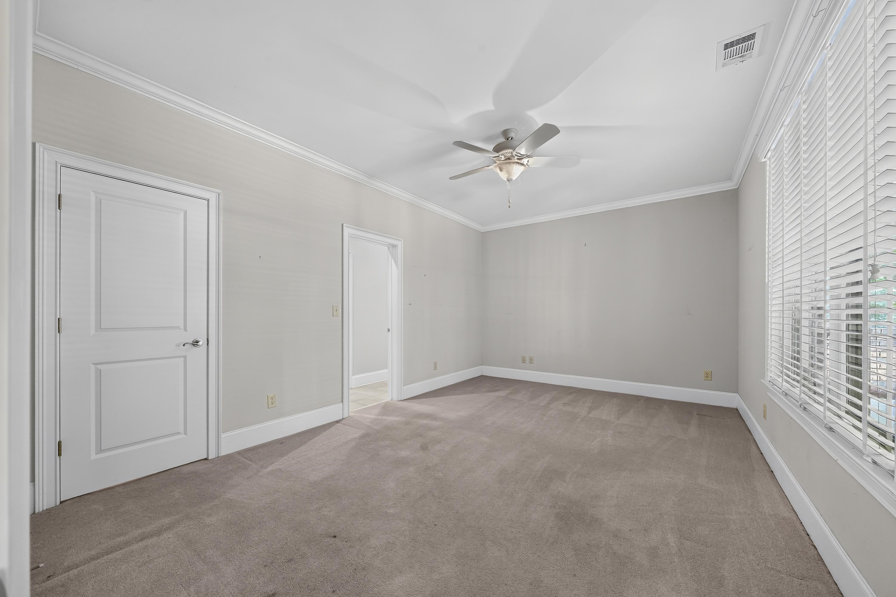 229 REYNOLDS DRIVE image 36