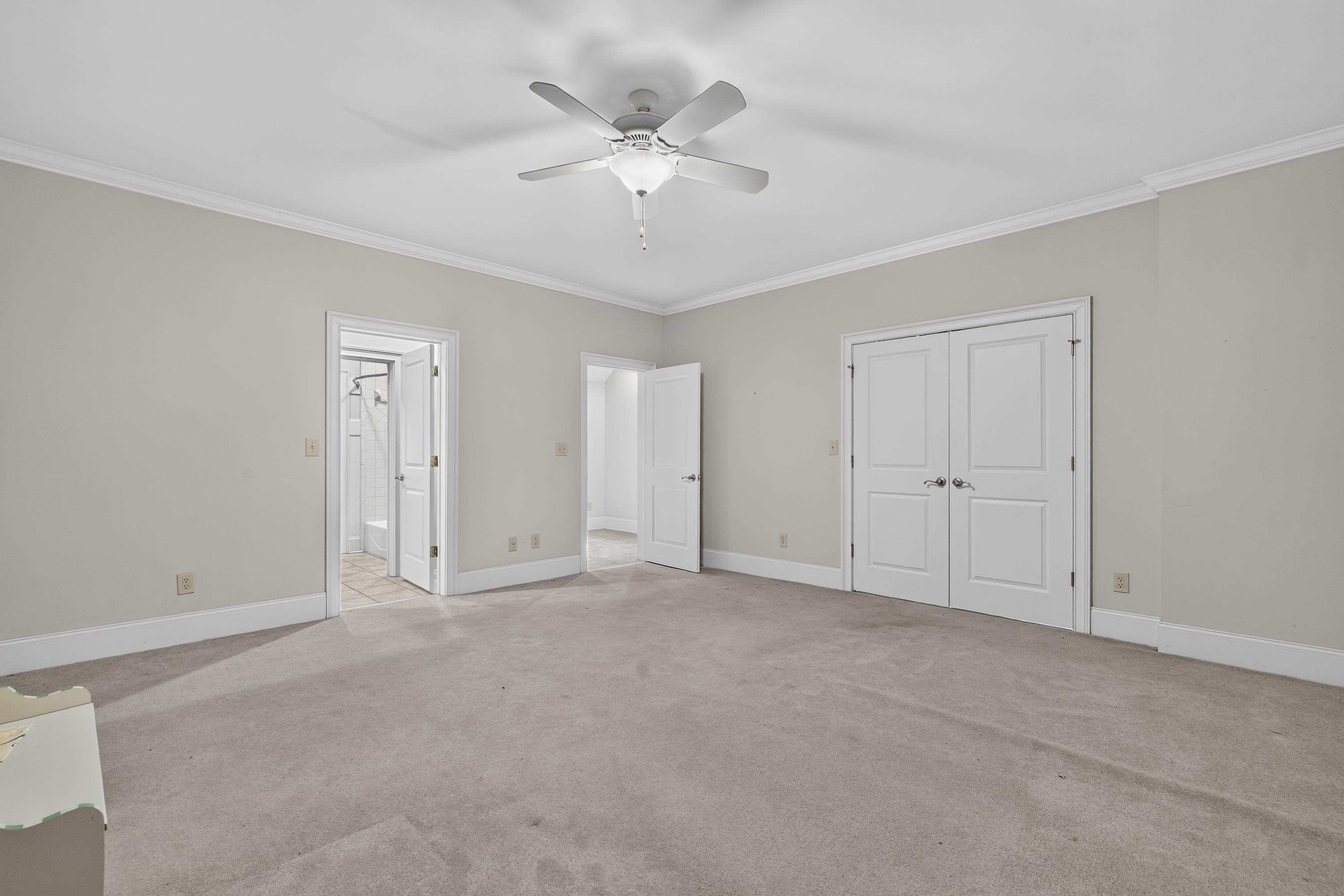 229 REYNOLDS DRIVE image 40