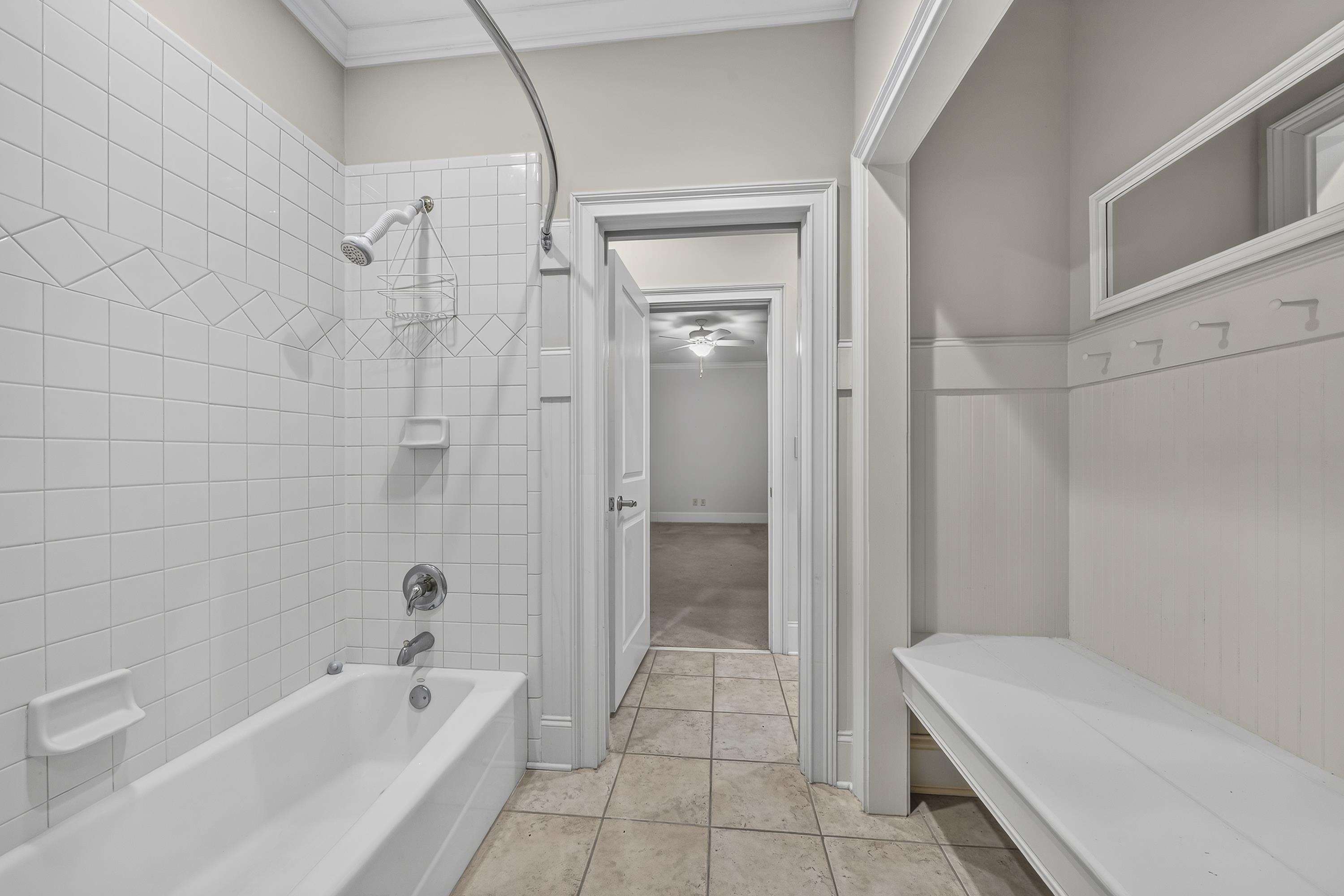 229 REYNOLDS DRIVE image 44