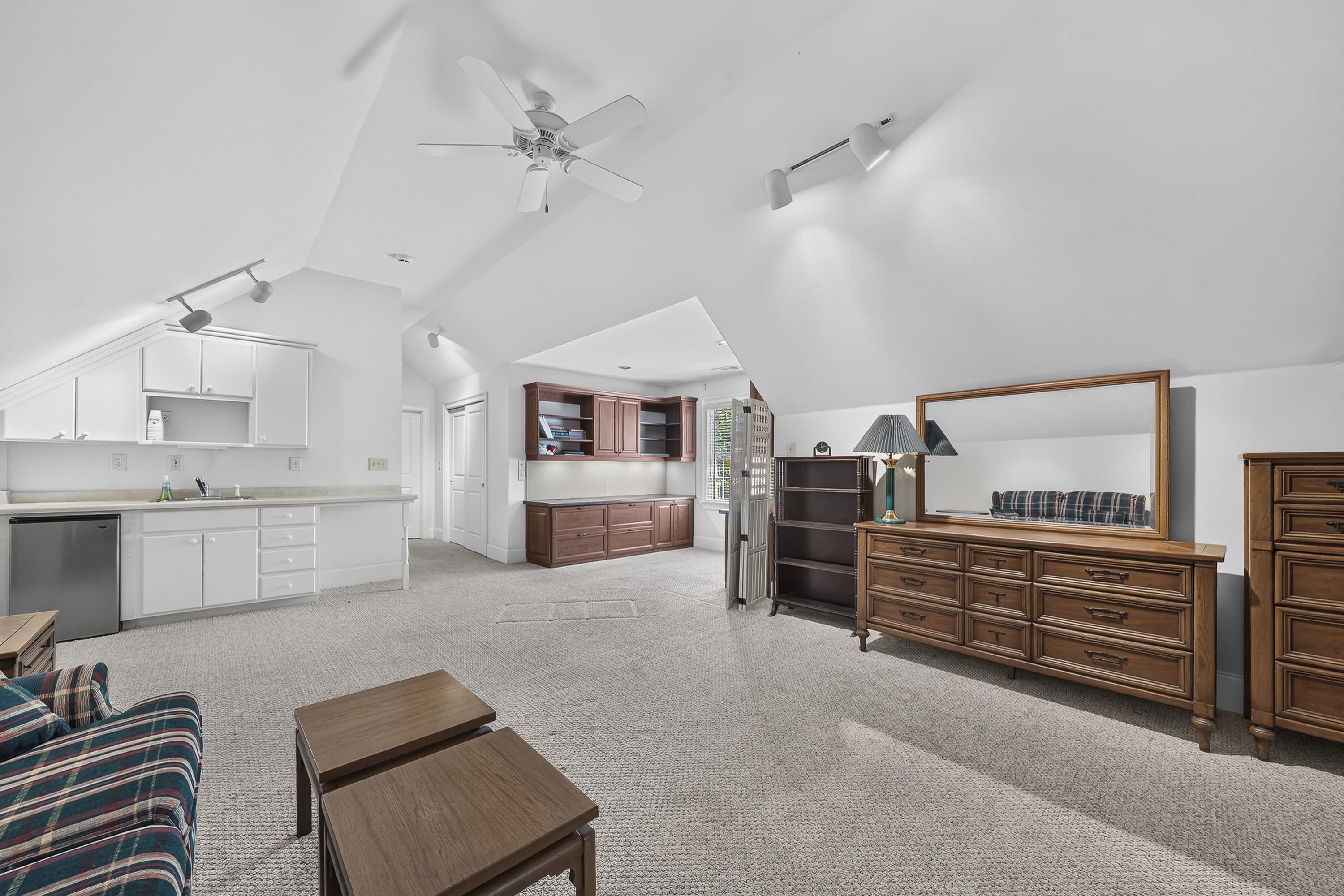 229 REYNOLDS DRIVE image 49
