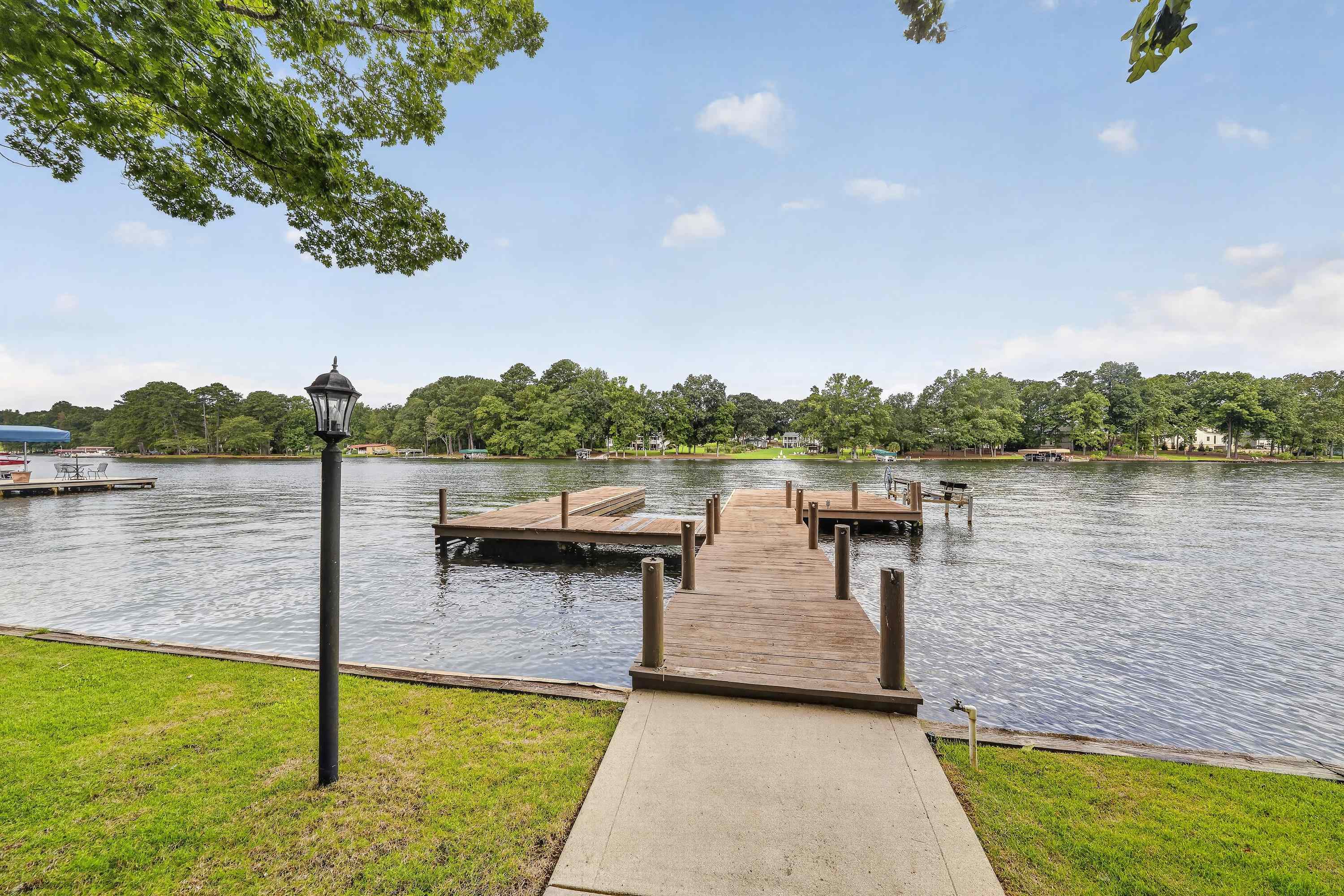 229 REYNOLDS DRIVE image 6